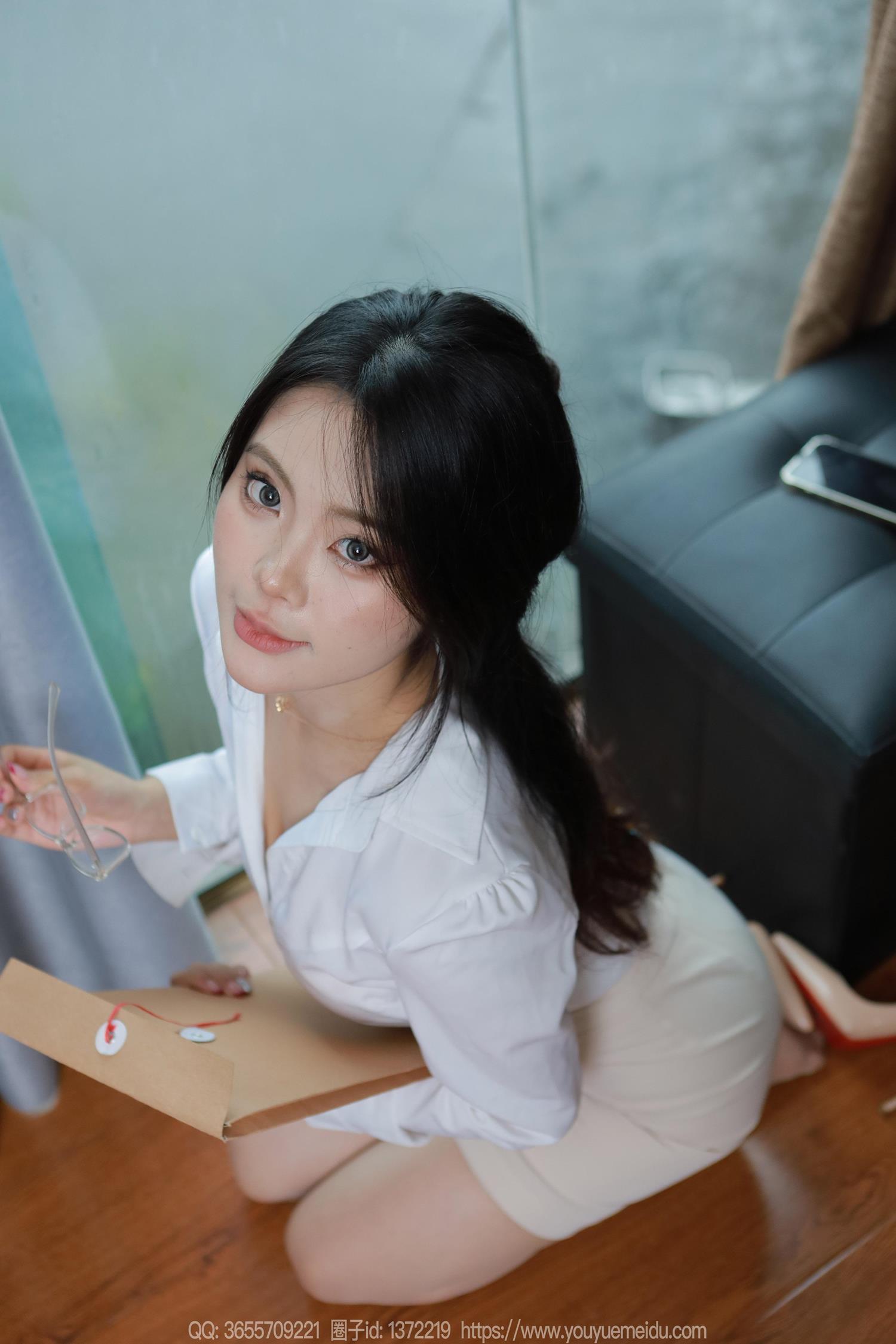 图片[18]-[IESS异思趣向] 2024.07.25 丝享家1803：兔兔《白衣职业（下）》[21P] – 速更版-美库