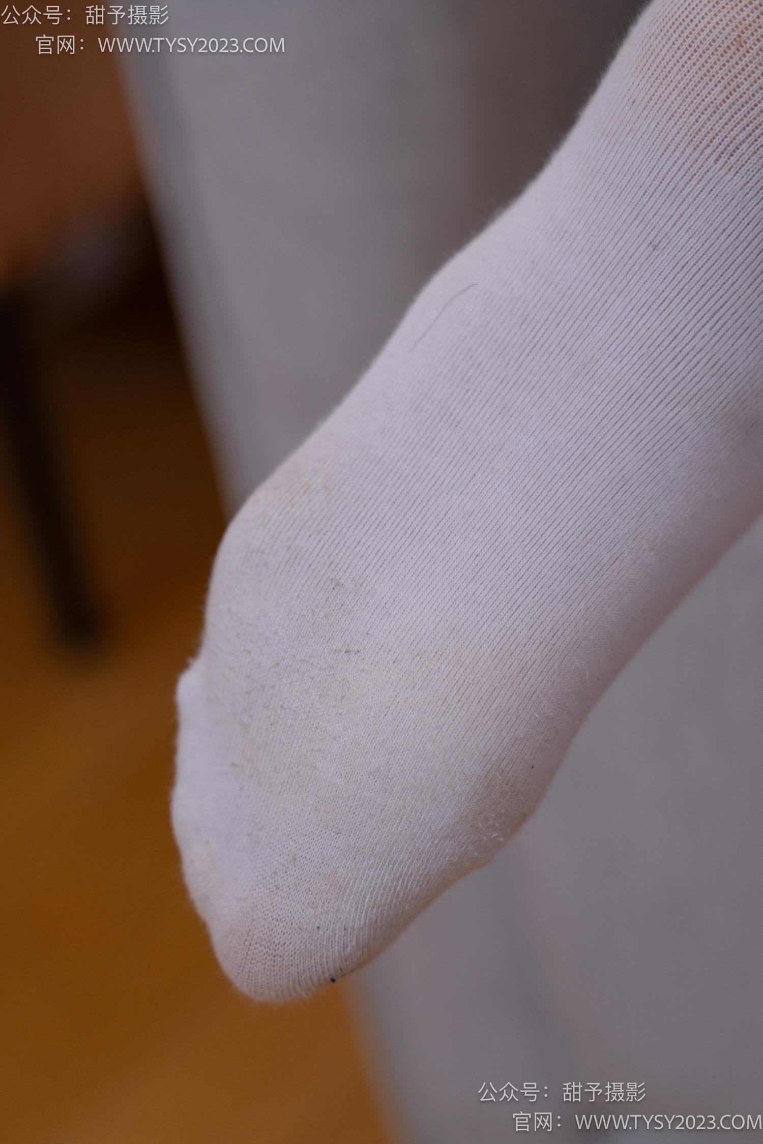 图片[49]-甜予摄影 NO.057 鱼鱼-制服、透明高跟鞋、自然穿脏白棉袜、裸足[139P] – 速更版-美库