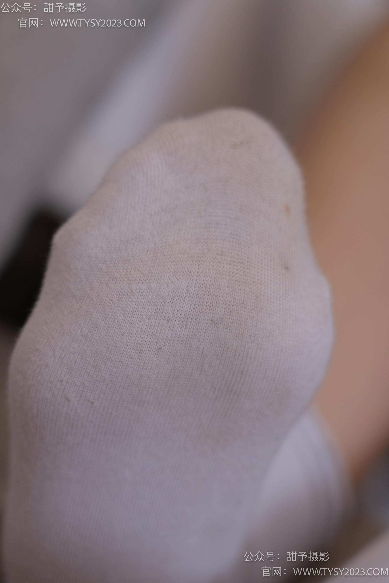 图片[63]-甜予摄影 NO.057 鱼鱼-制服、透明高跟鞋、自然穿脏白棉袜、裸足[139P] – 速更版-美库