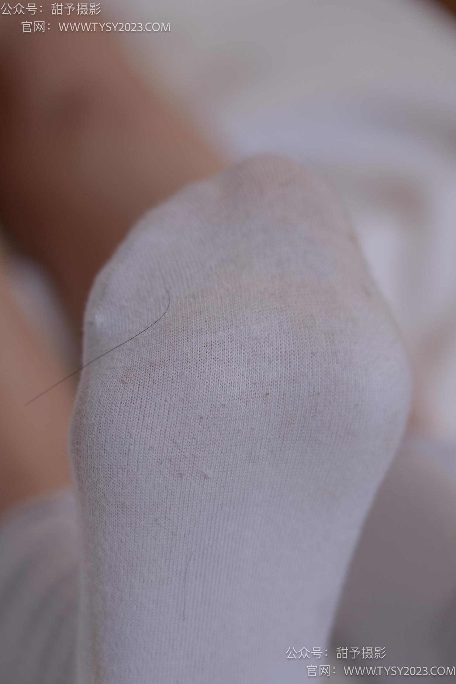 图片[75]-甜予摄影 NO.057 鱼鱼-制服、透明高跟鞋、自然穿脏白棉袜、裸足[139P] – 速更版-美库