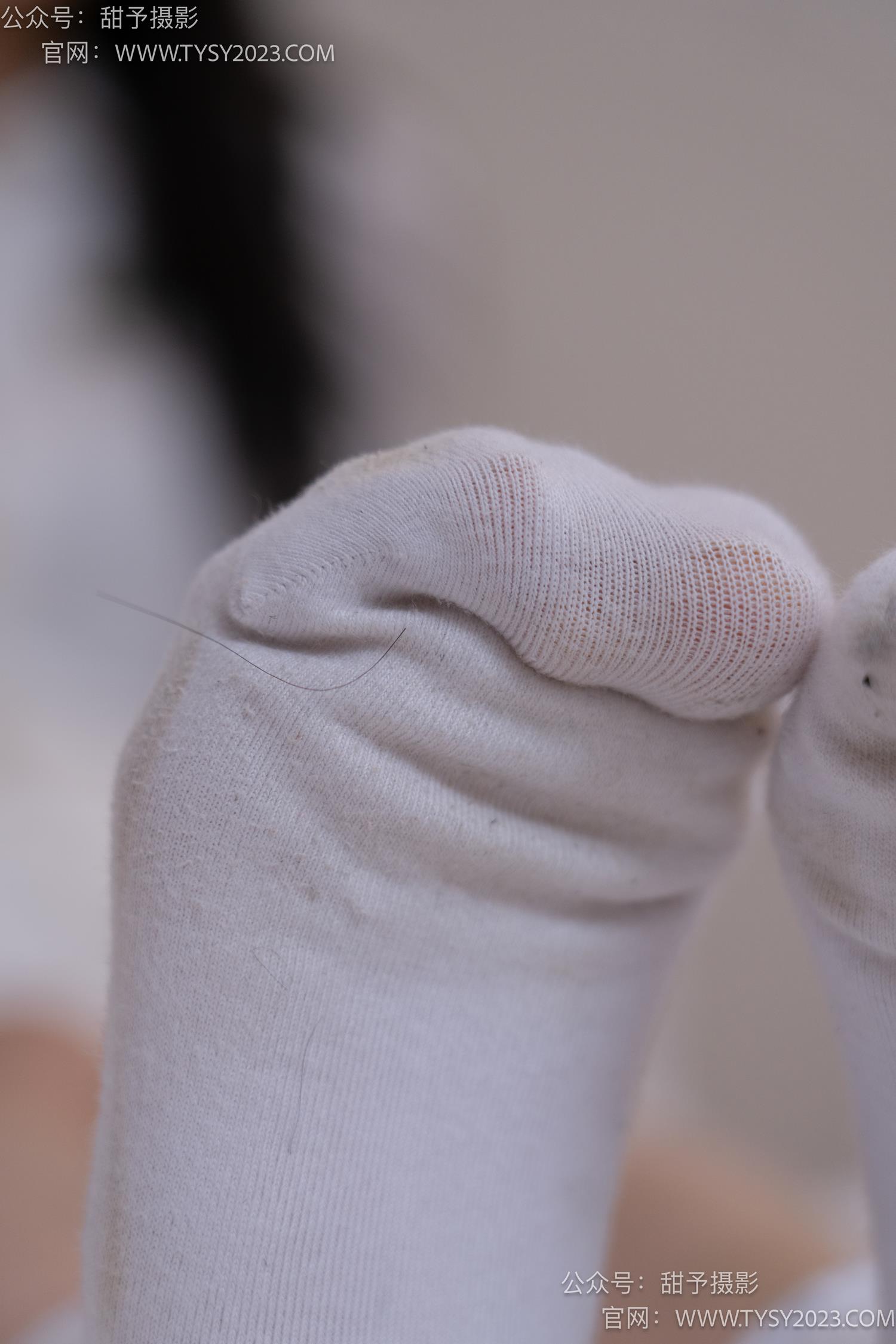 图片[77]-甜予摄影 NO.057 鱼鱼-制服、透明高跟鞋、自然穿脏白棉袜、裸足[139P] – 速更版-美库