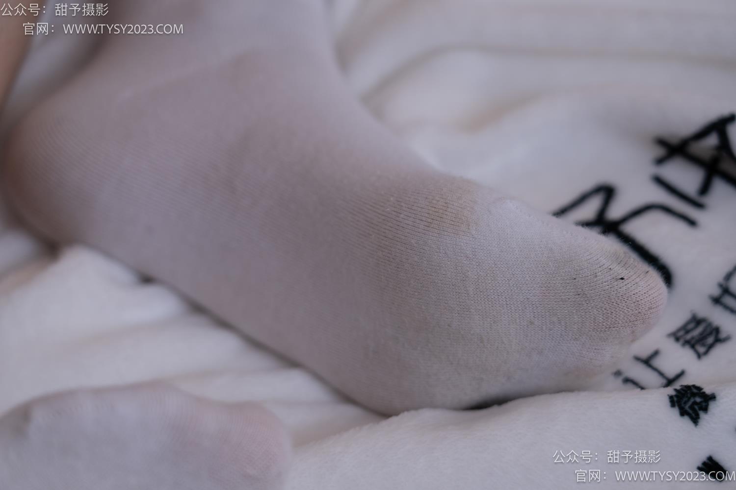 图片[104]-甜予摄影 NO.057 鱼鱼-制服、透明高跟鞋、自然穿脏白棉袜、裸足[139P] – 速更版-美库