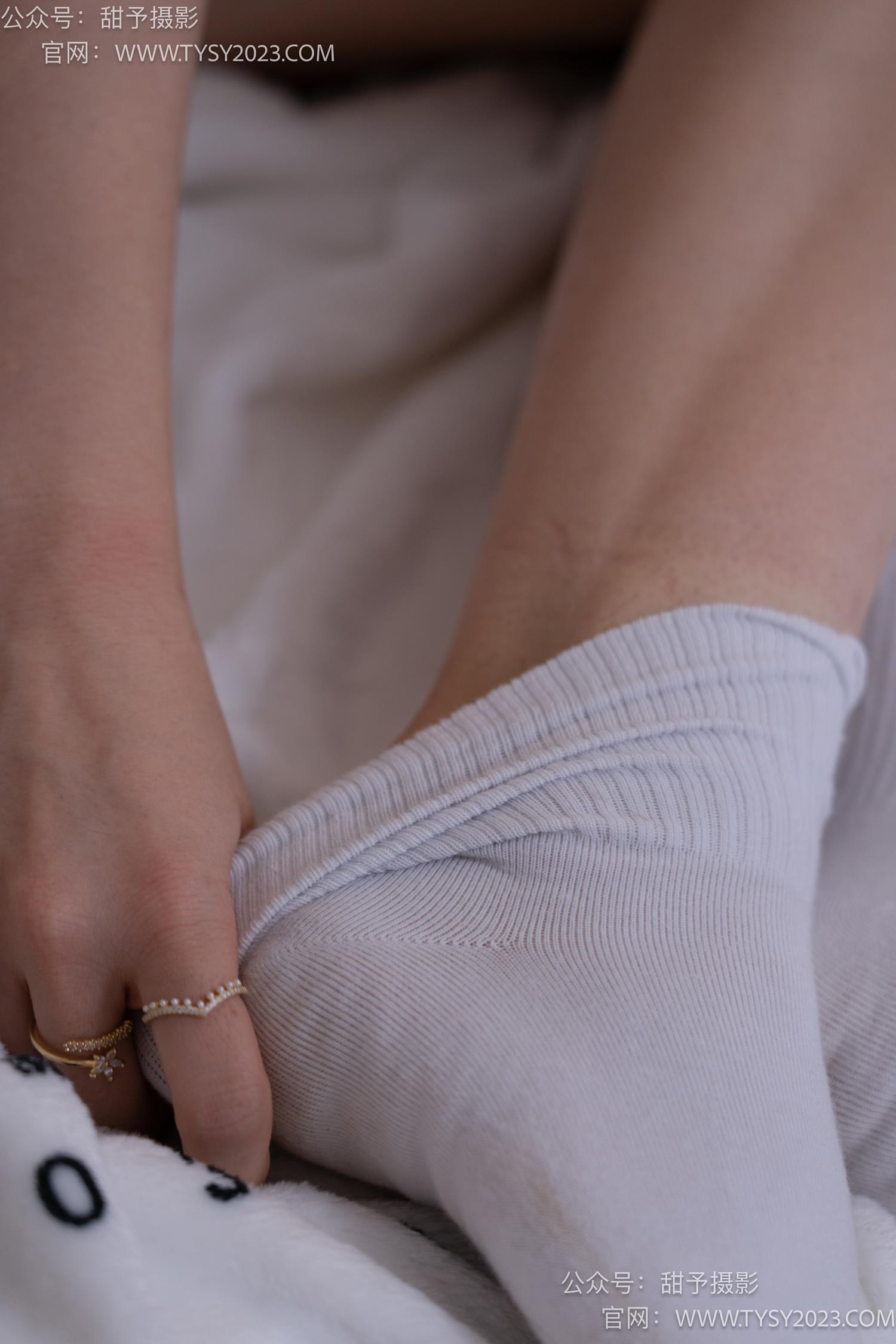 图片[106]-甜予摄影 NO.057 鱼鱼-制服、透明高跟鞋、自然穿脏白棉袜、裸足[139P] – 速更版-美库