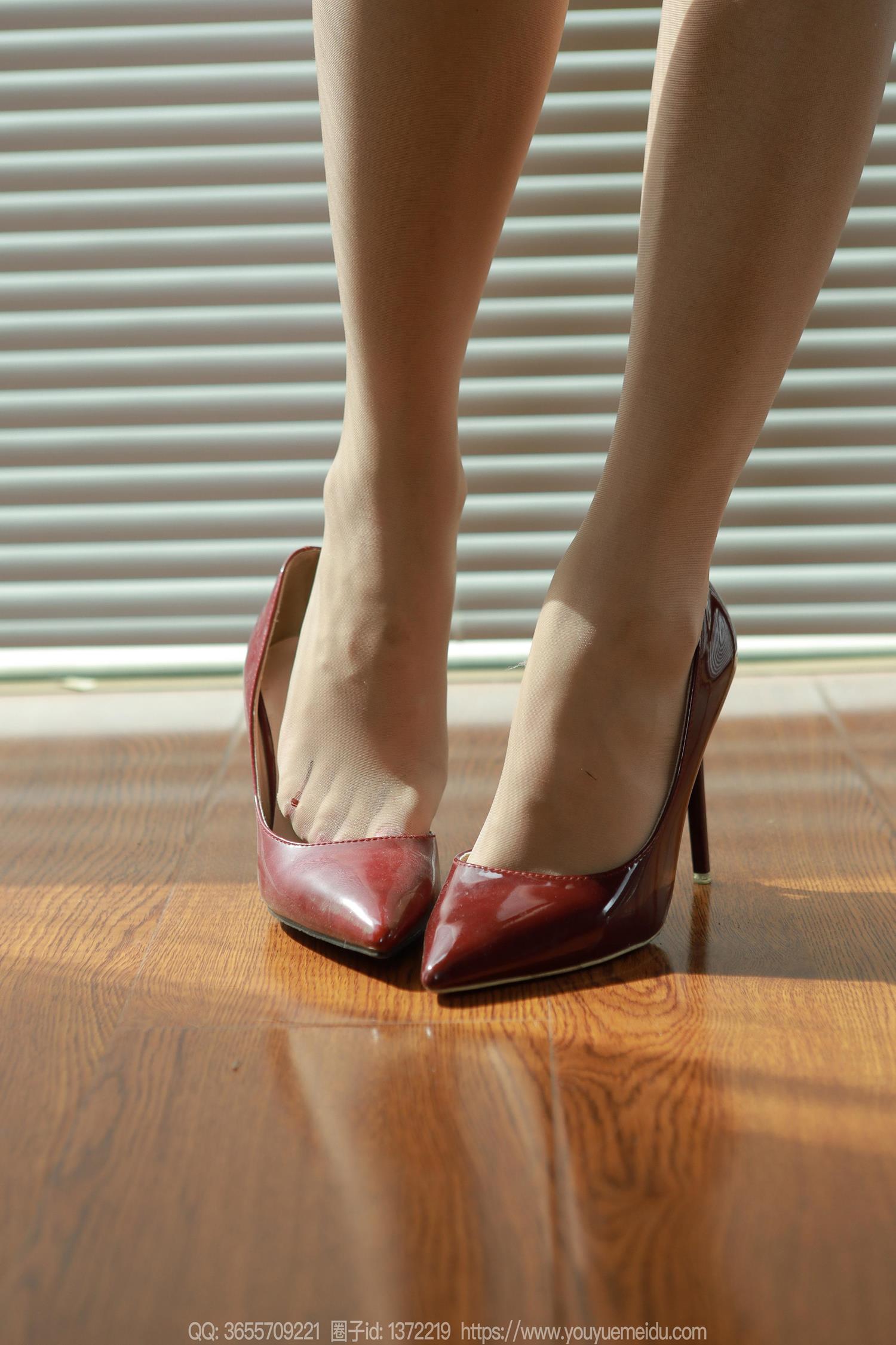 图片[11]-[IESS异思趣向] 2024.07.30 丝享家1807：婉萍《阳光OL》[87P] – 速更版-美库