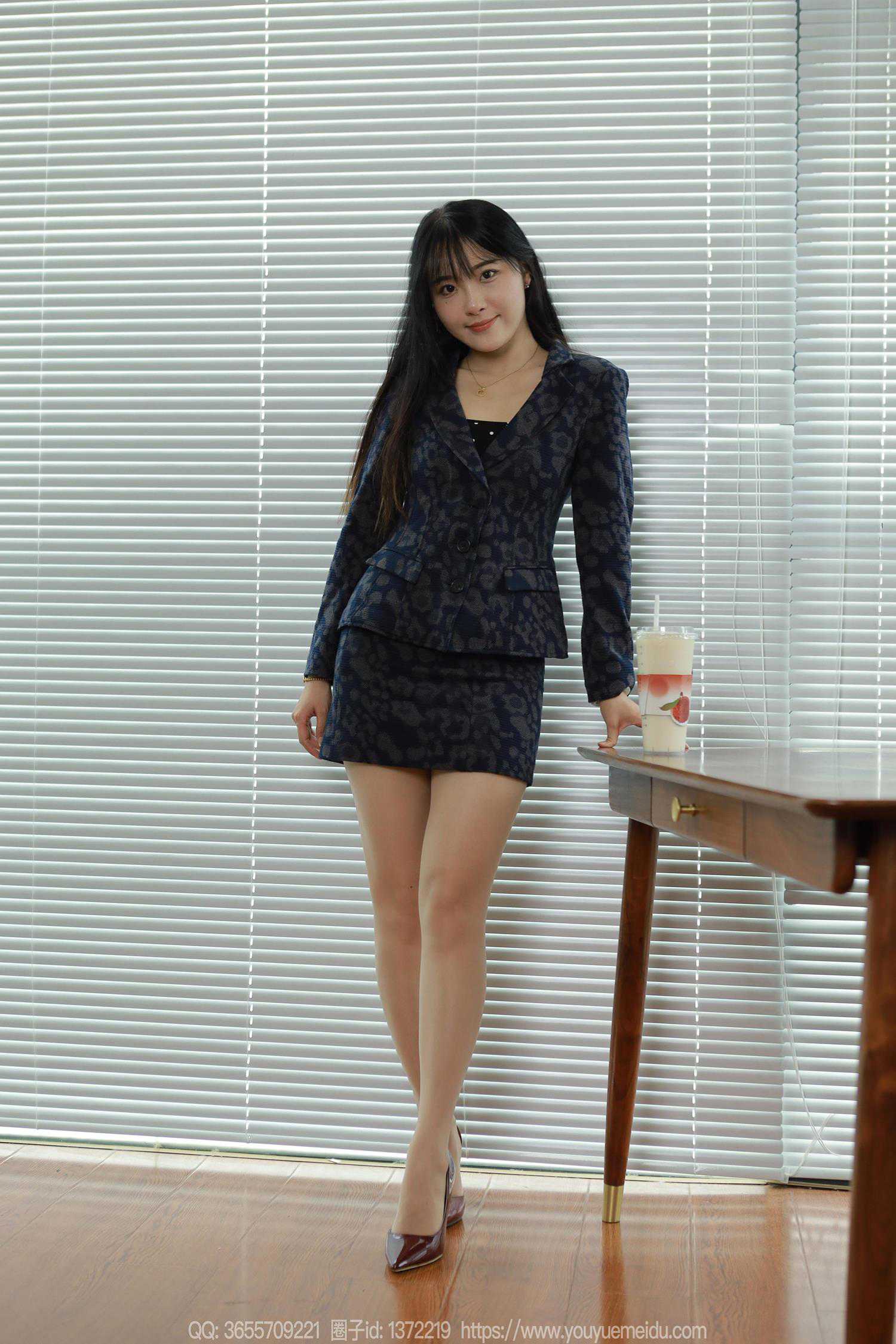 图片[22]-[IESS异思趣向] 2024.07.30 丝享家1807：婉萍《阳光OL》[87P] – 速更版-美库