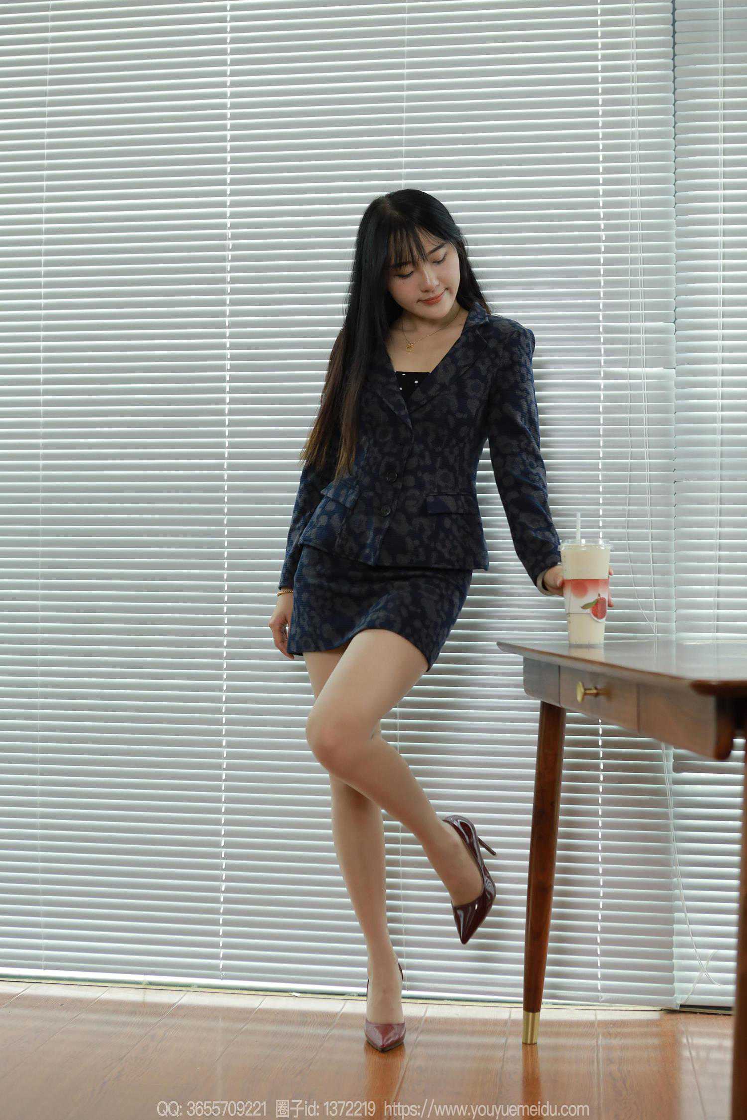 图片[31]-[IESS异思趣向] 2024.07.30 丝享家1807：婉萍《阳光OL》[87P] – 速更版-美库