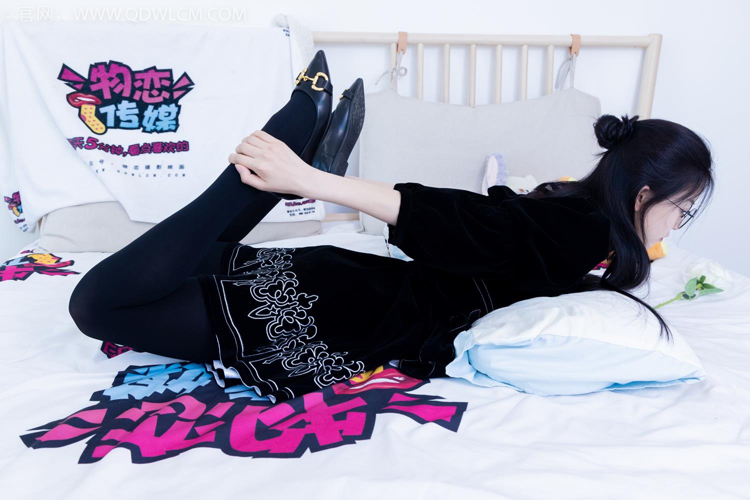 图片[71]-物恋传媒 NO.2042 茯苓-樱花覆盖地面[240P] – 速更版-美库