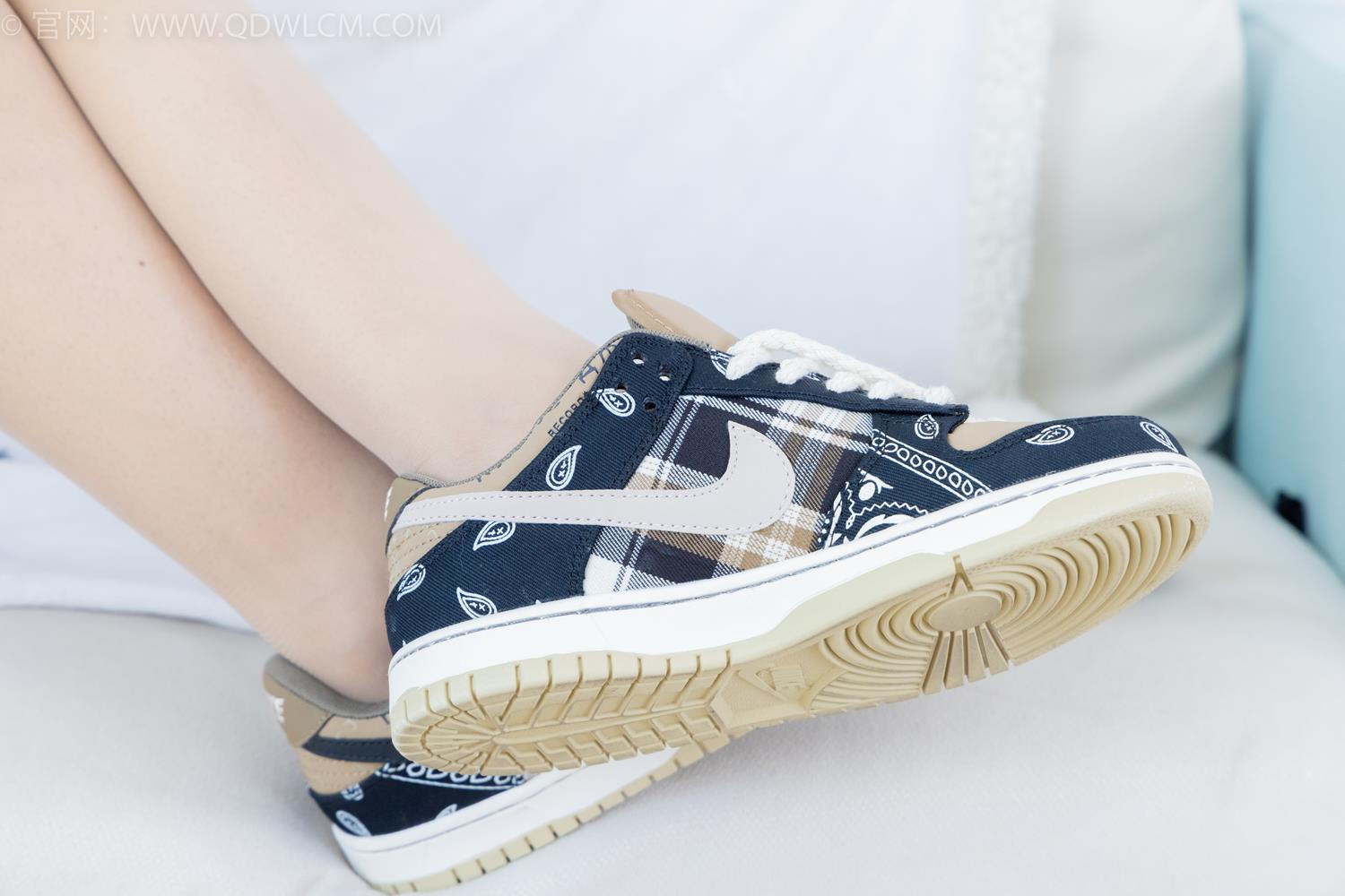 图片[134]-物恋传媒 NO.2043 林林-思念在发烫[150P] – 速更版-美库