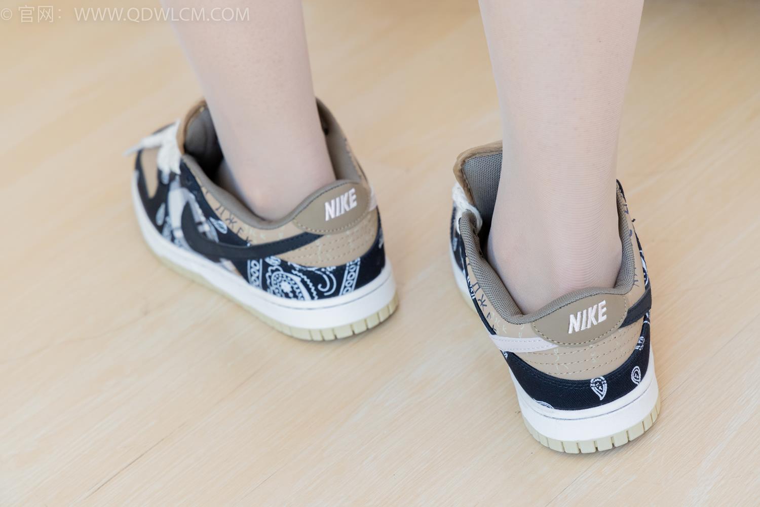 图片[145]-物恋传媒 NO.2043 林林-思念在发烫[150P] – 速更版-美库