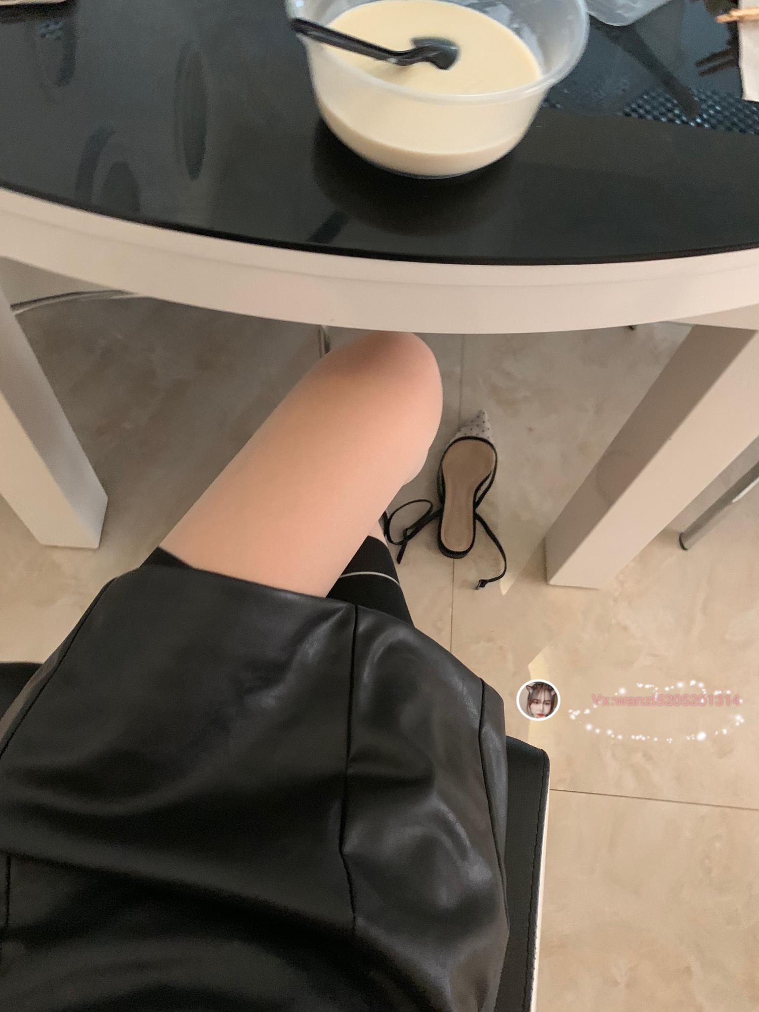 图片[11]-微信朋友圈达人@Changeable丸子-定制系列  长筒丝袜[33P] – 速更版-美库