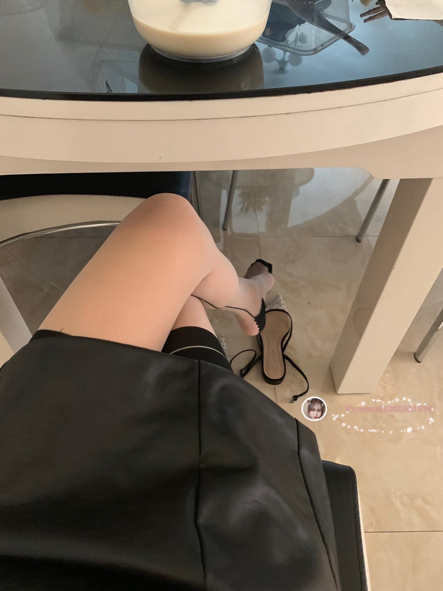 图片[12]-微信朋友圈达人@Changeable丸子-定制系列  长筒丝袜[33P] – 速更版-美库