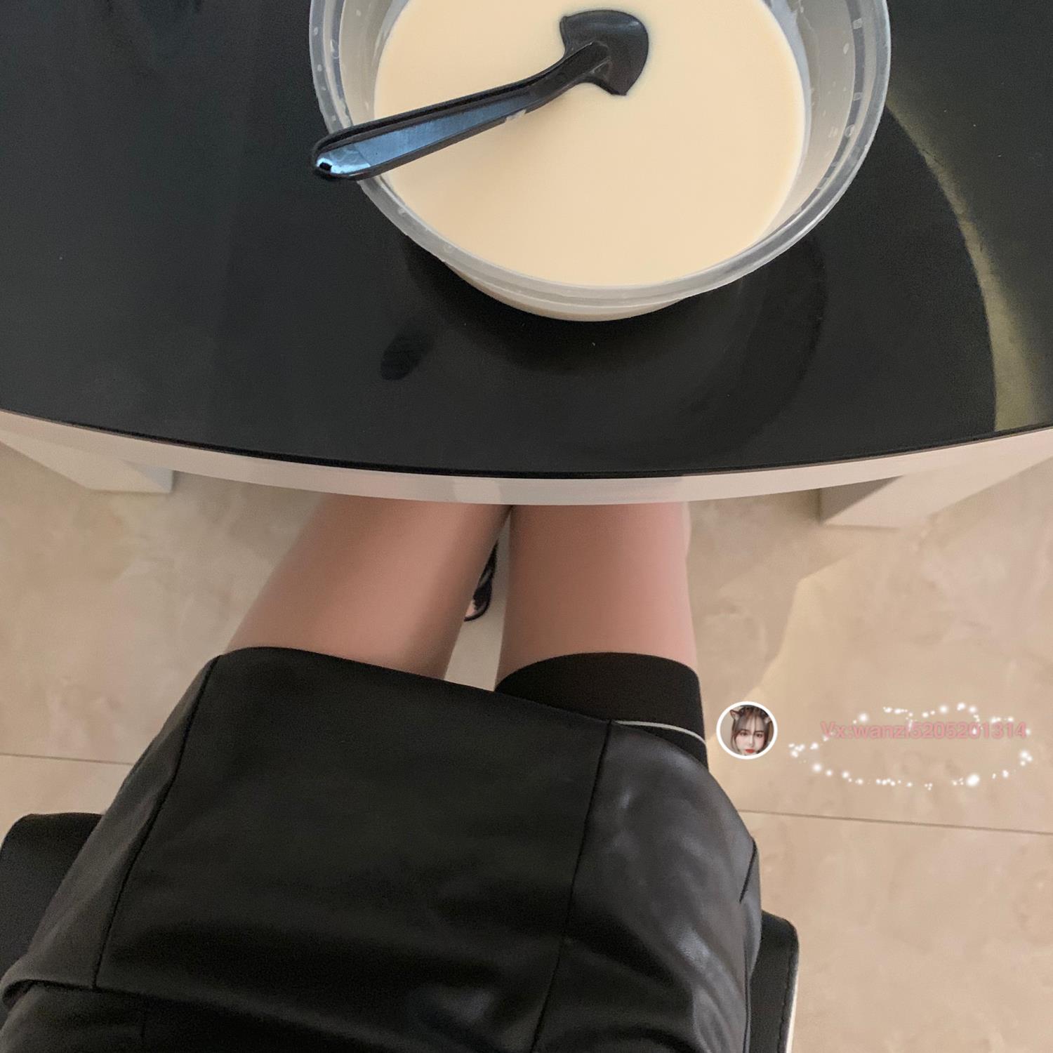 图片[34]-微信朋友圈达人@Changeable丸子-定制系列  长筒丝袜[33P] – 速更版-美库