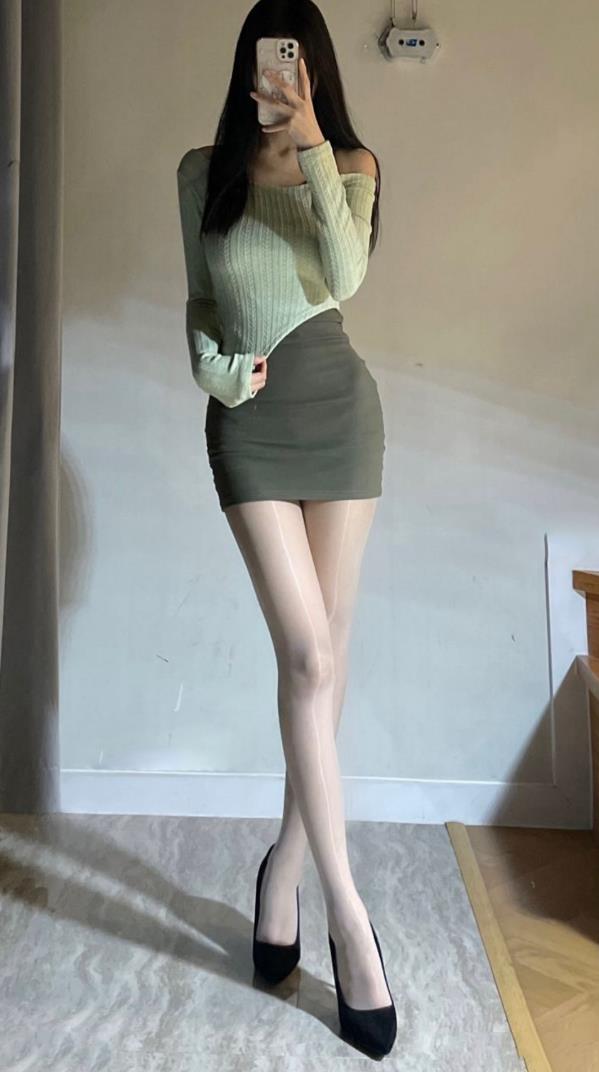 图片[24]-抖音达人@蒹葭苍苍 微密圈 NO.009期 [26P] – 速更版-美库