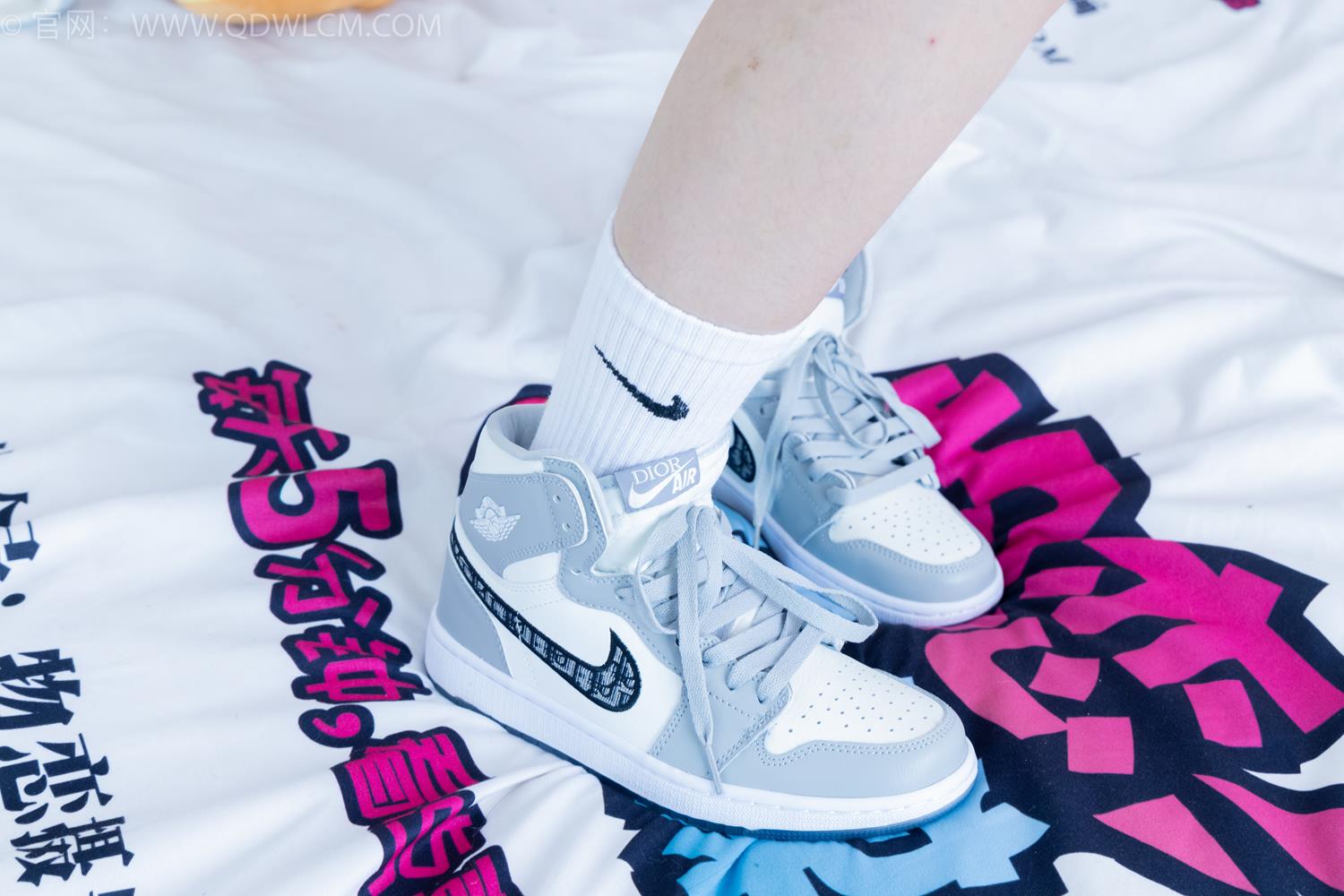 图片[24]-物恋传媒 NO.2045 菜菜-夜晚小巷[150P] – 速更版-美库