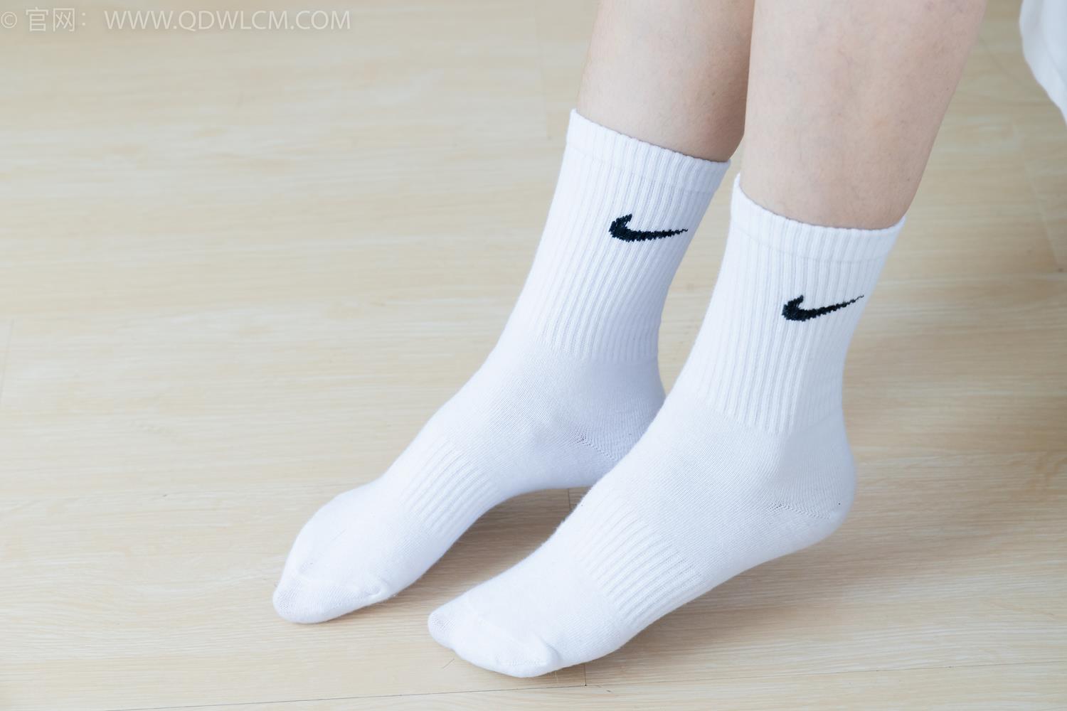 图片[101]-物恋传媒 NO.2045 菜菜-夜晚小巷[150P] – 速更版-美库