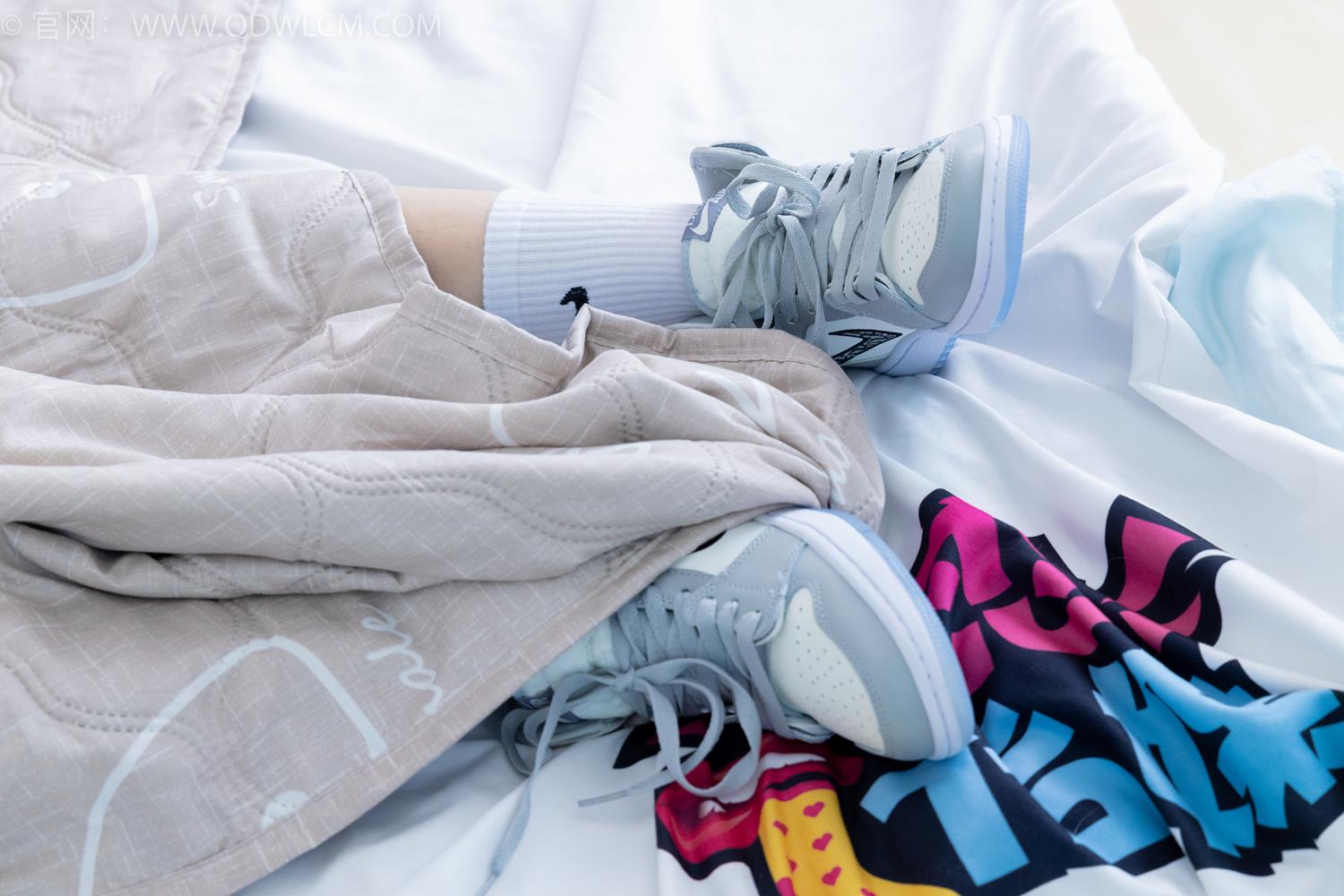 图片[134]-物恋传媒 NO.2045 菜菜-夜晚小巷[150P] – 速更版-美库