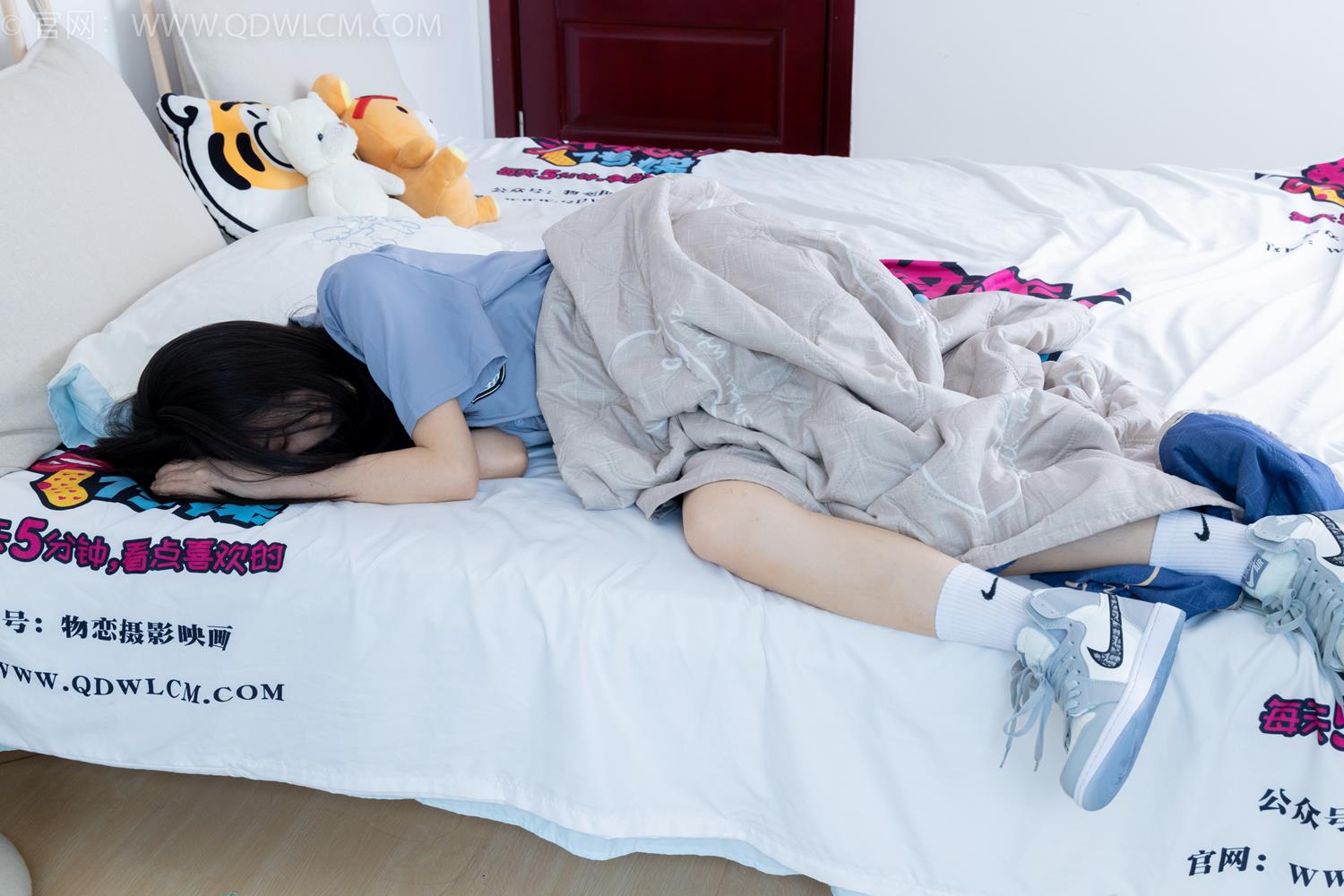 图片[138]-物恋传媒 NO.2045 菜菜-夜晚小巷[150P] – 速更版-美库