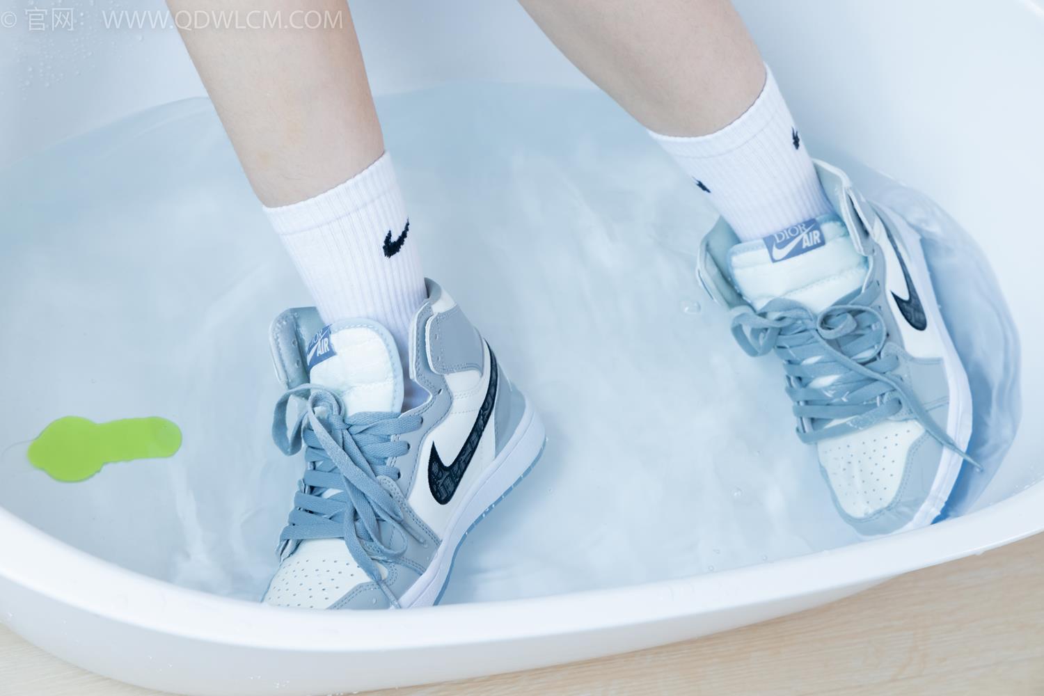 图片[150]-物恋传媒 NO.2045 菜菜-夜晚小巷[150P] – 速更版-美库