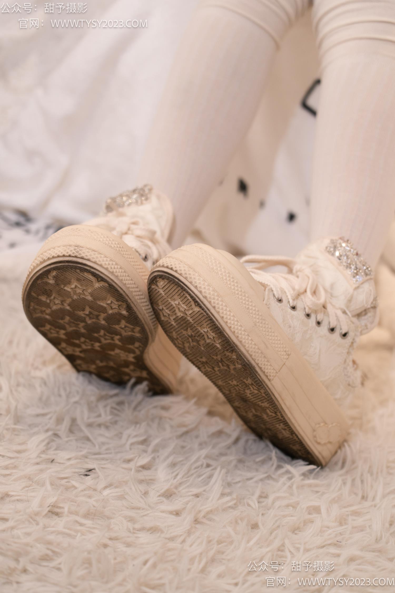 图片[31]-甜予摄影 NO.058 小熊-板鞋、过膝白棉袜、过膝薄白丝[128P] – 速更版-美库