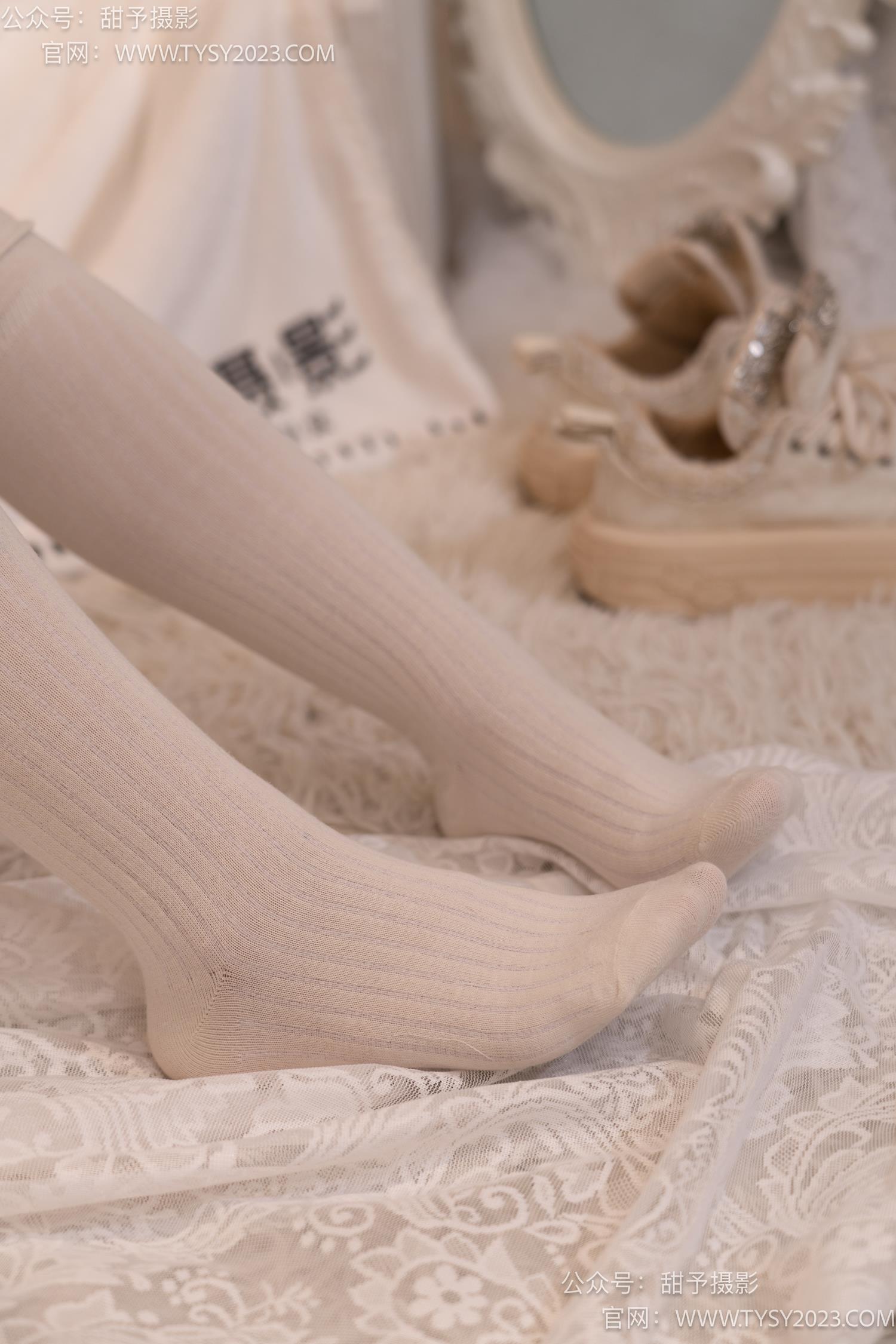 图片[59]-甜予摄影 NO.058 小熊-板鞋、过膝白棉袜、过膝薄白丝[128P] – 速更版-美库