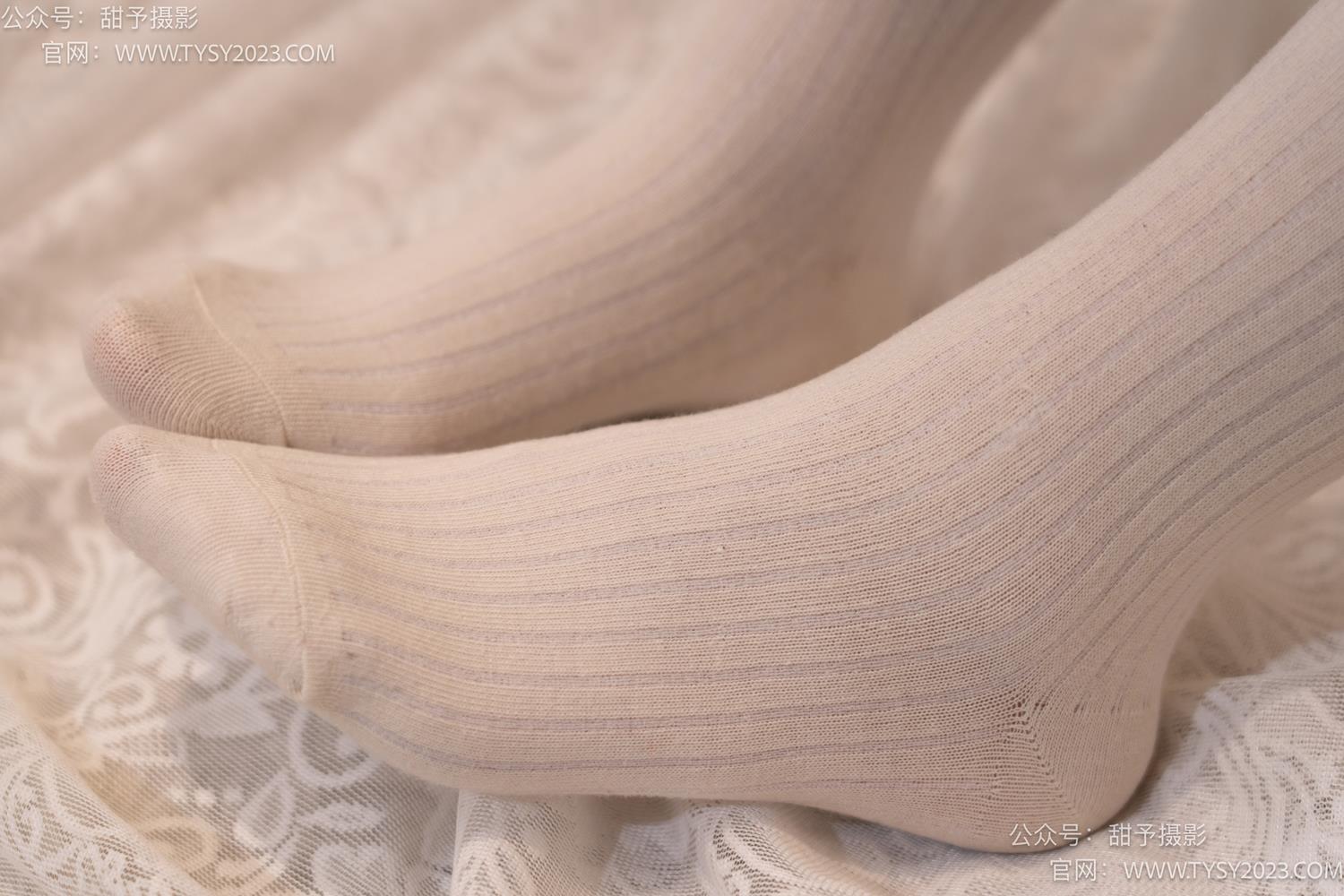 图片[64]-甜予摄影 NO.058 小熊-板鞋、过膝白棉袜、过膝薄白丝[128P] – 速更版-美库