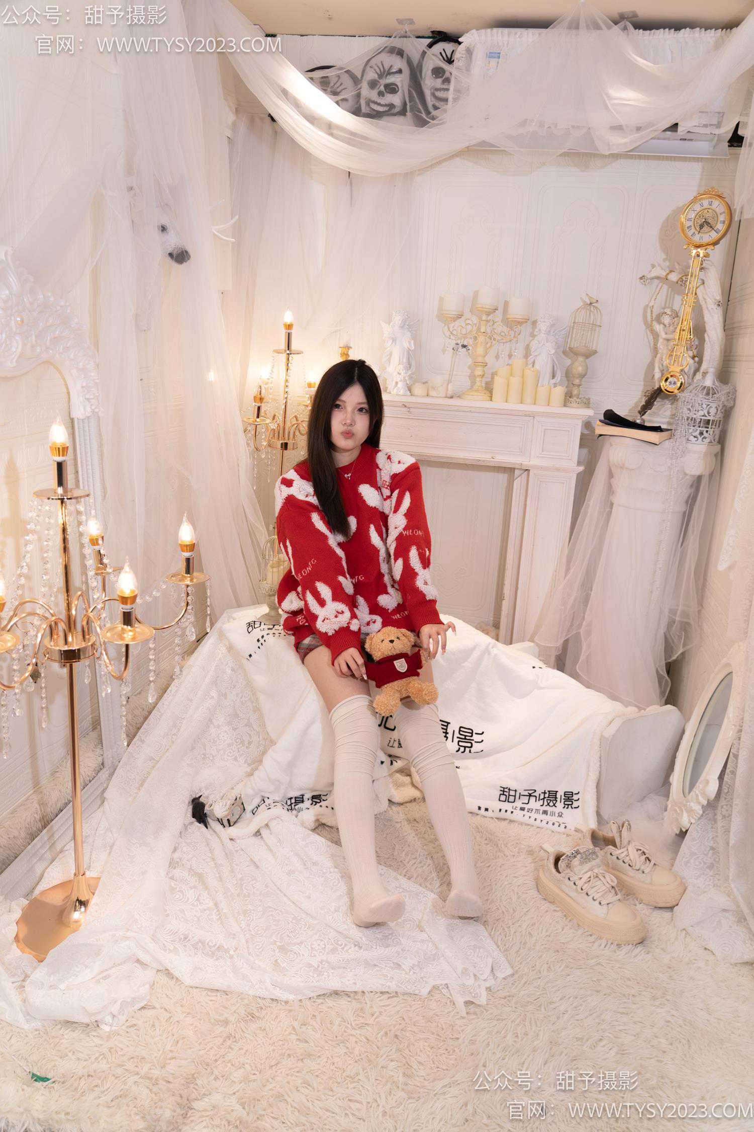 图片[70]-甜予摄影 NO.058 小熊-板鞋、过膝白棉袜、过膝薄白丝[128P] – 速更版-美库