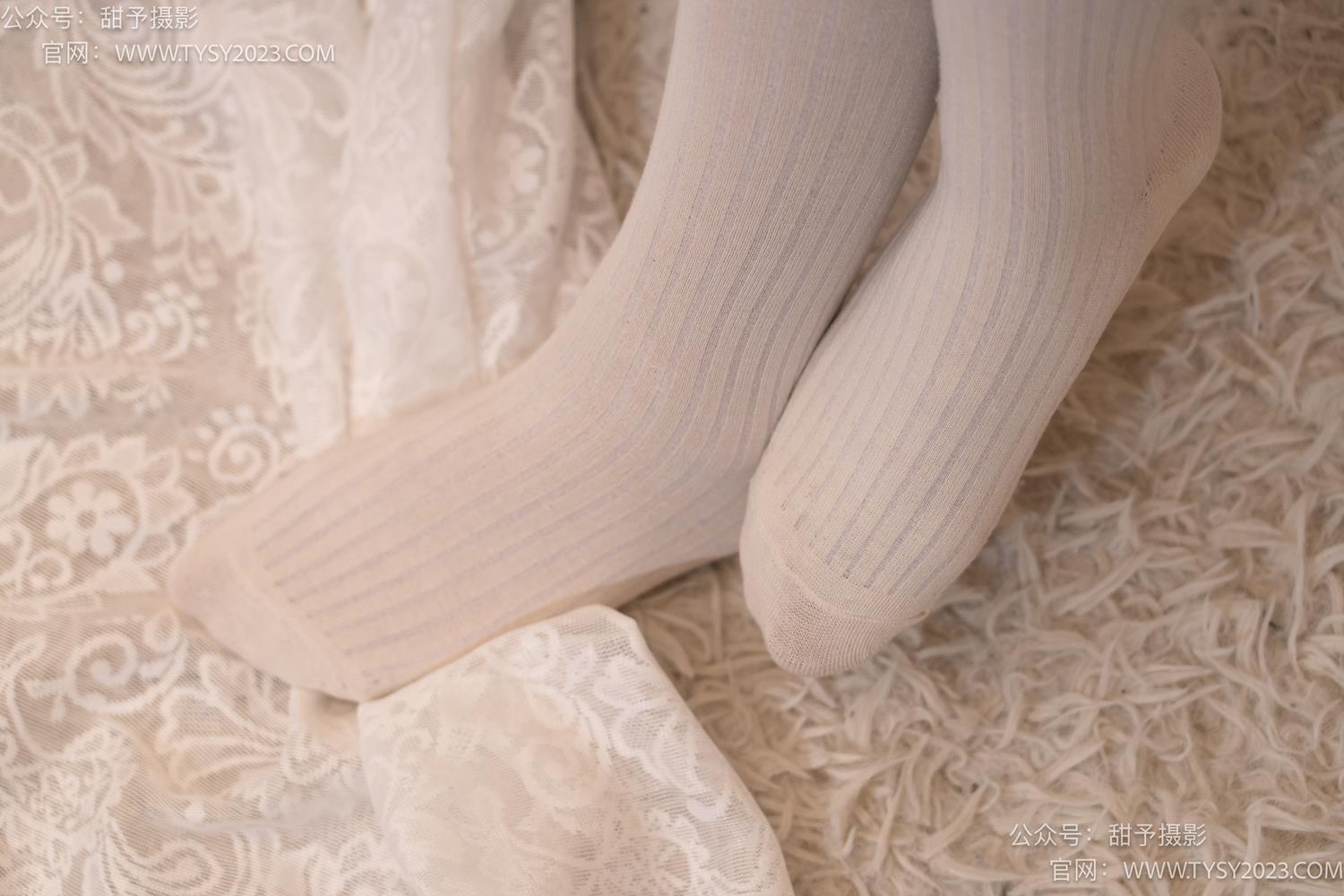 图片[79]-甜予摄影 NO.058 小熊-板鞋、过膝白棉袜、过膝薄白丝[128P] – 速更版-美库