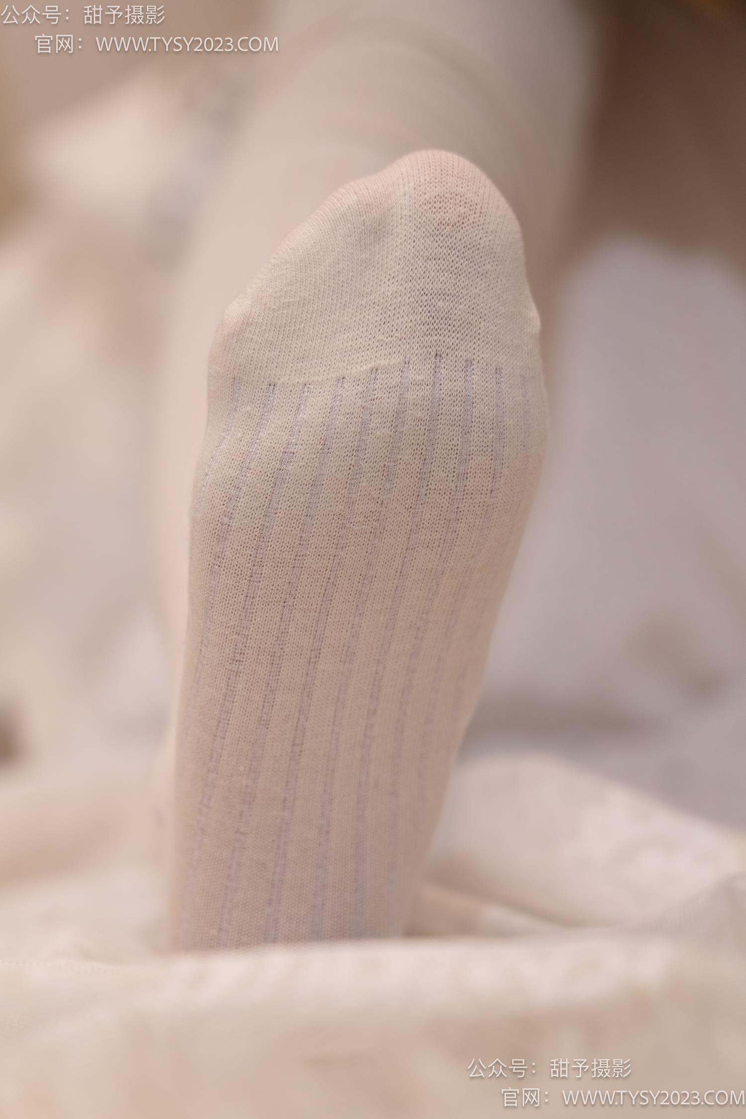 图片[91]-甜予摄影 NO.058 小熊-板鞋、过膝白棉袜、过膝薄白丝[128P] – 速更版-美库