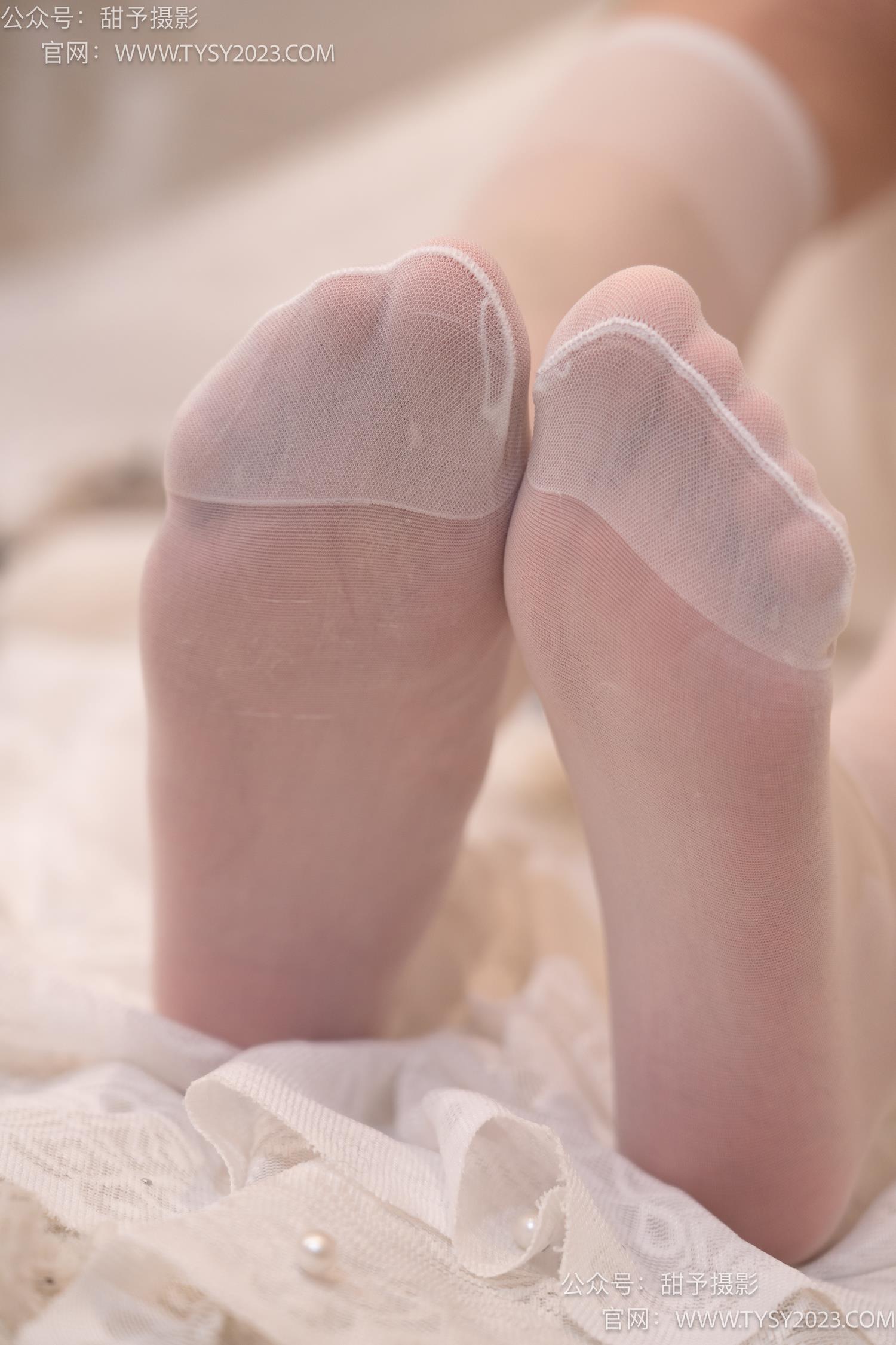 图片[107]-甜予摄影 NO.058 小熊-板鞋、过膝白棉袜、过膝薄白丝[128P] – 速更版-美库