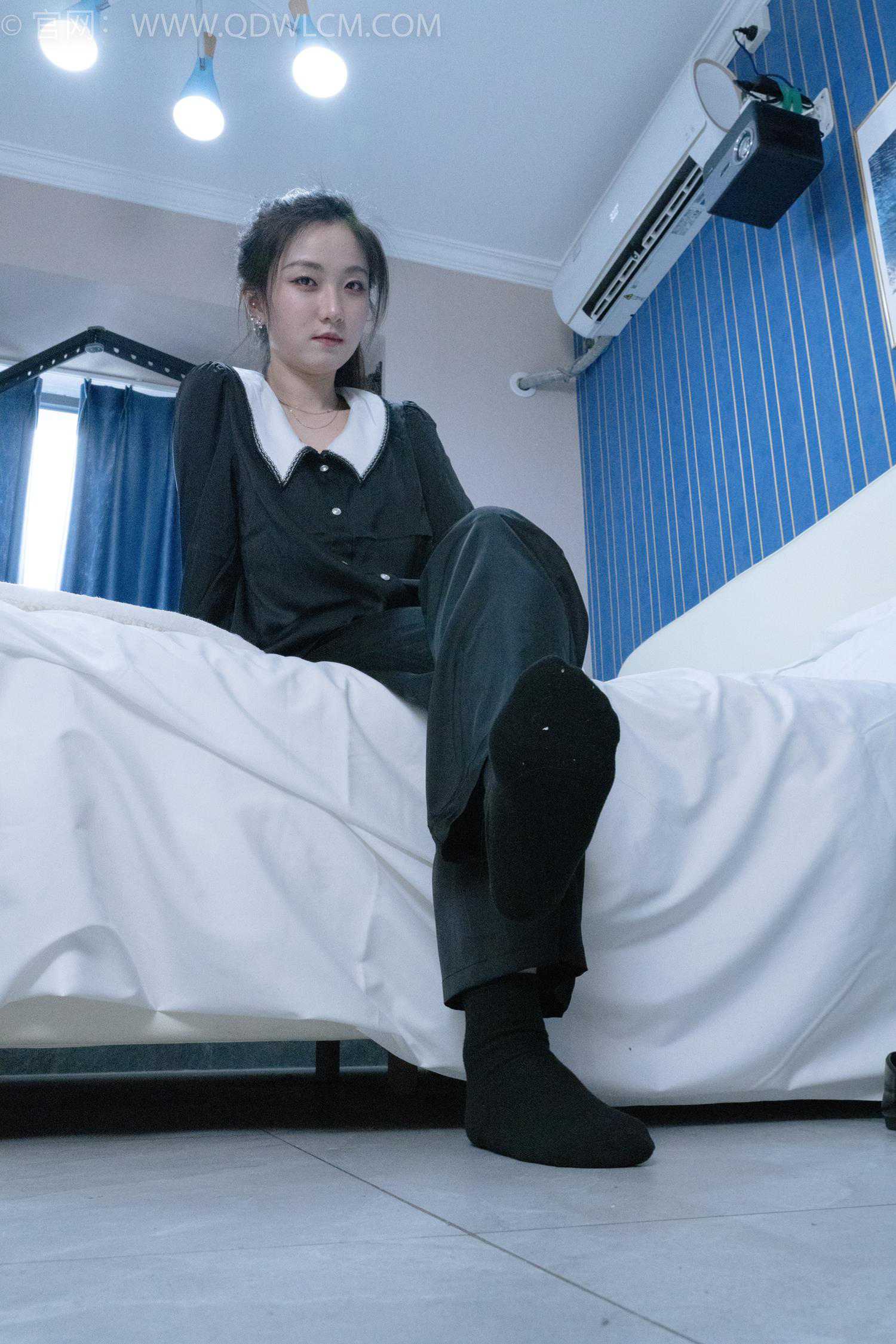 物恋传媒 NO.2047 川川-讨厌雨天[160P] - 速更版-艺库