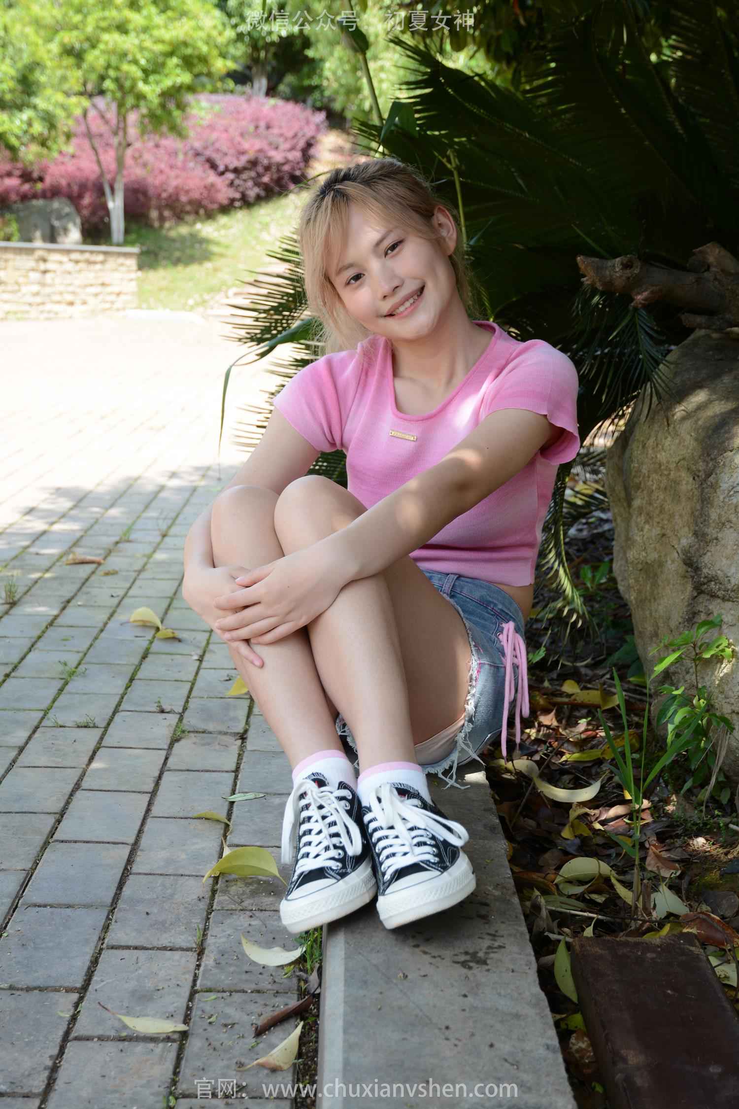 图片[102]-初夏女神 NO.205 幺幺 金毛狮王[130P] – 速更版-美库