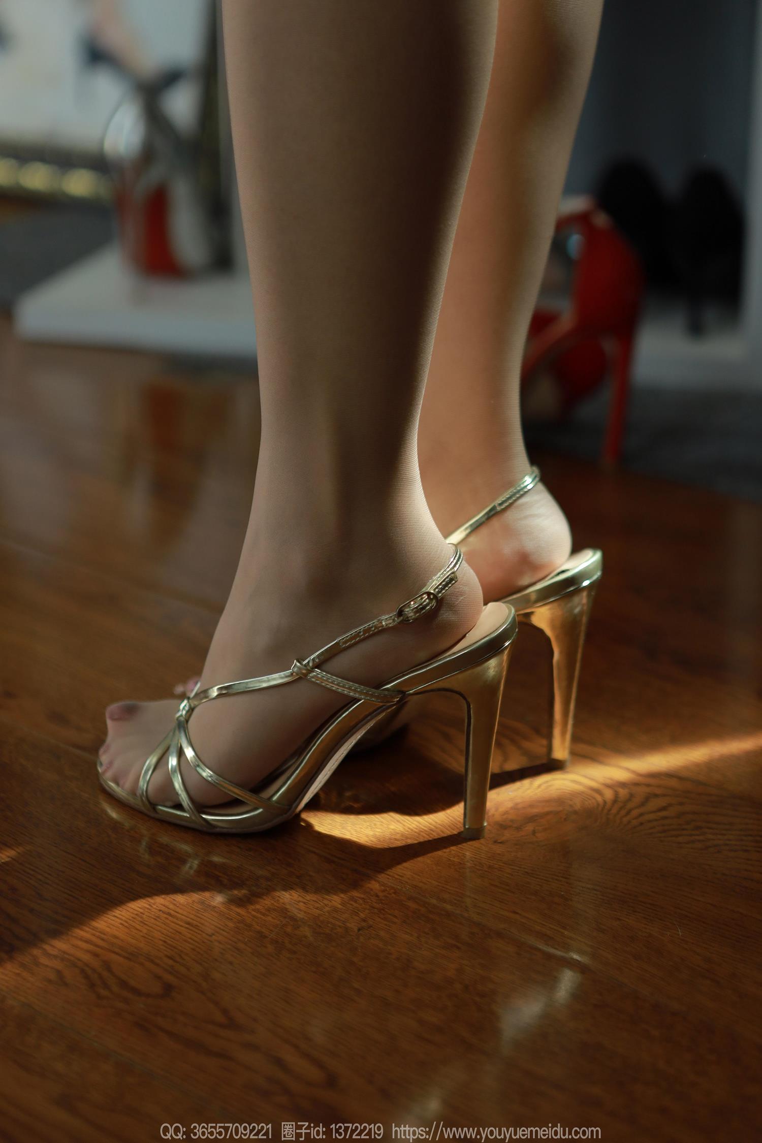 图片[22]-[IESS异思趣向] 2024.08.07 丝享家1814：婉萍《吊带波点》[96P] – 速更版-美库