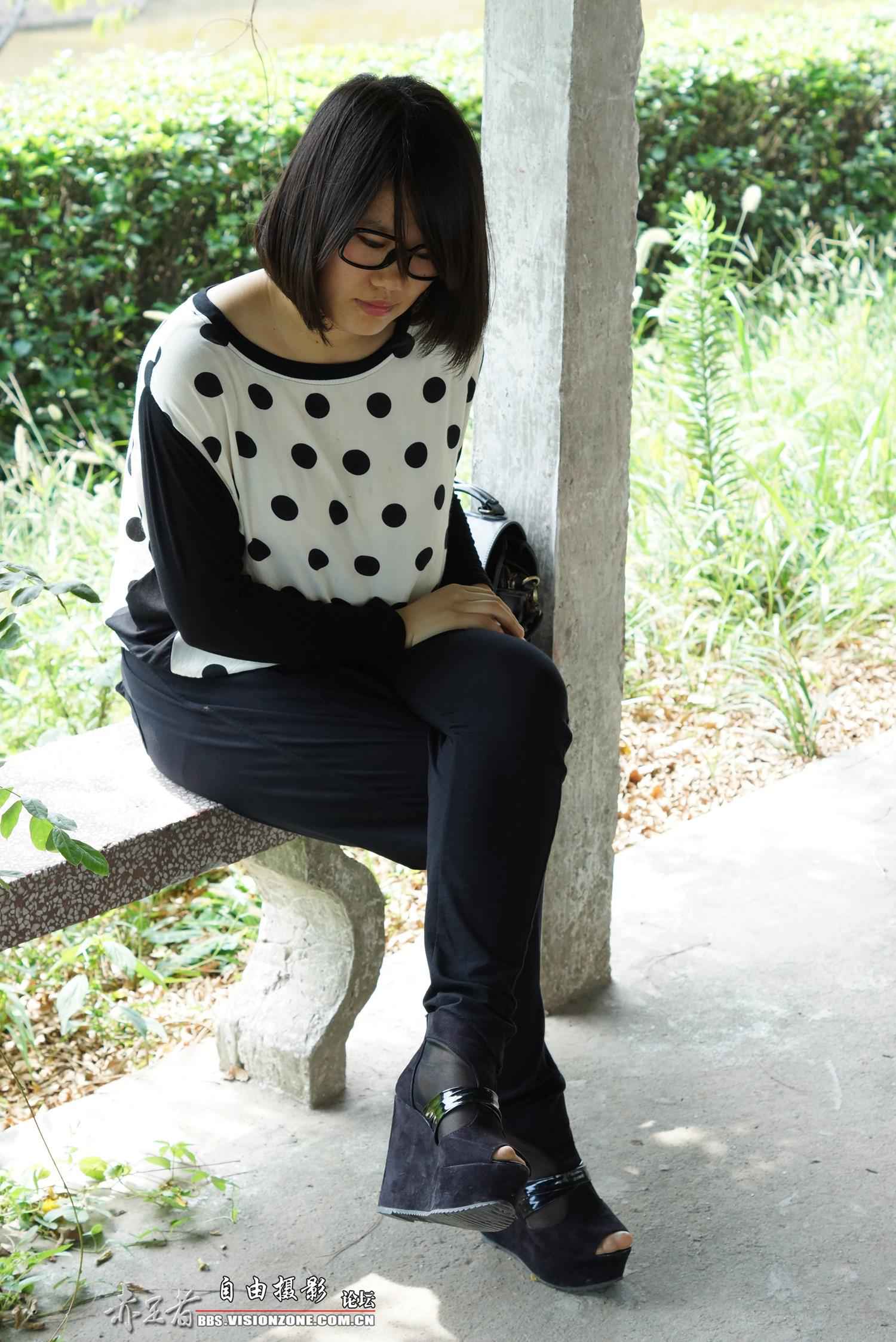 图片[81]-自由摄影 No.302 新模花花 经典鱼嘴小坡跟 [80P] – 速更版-美库