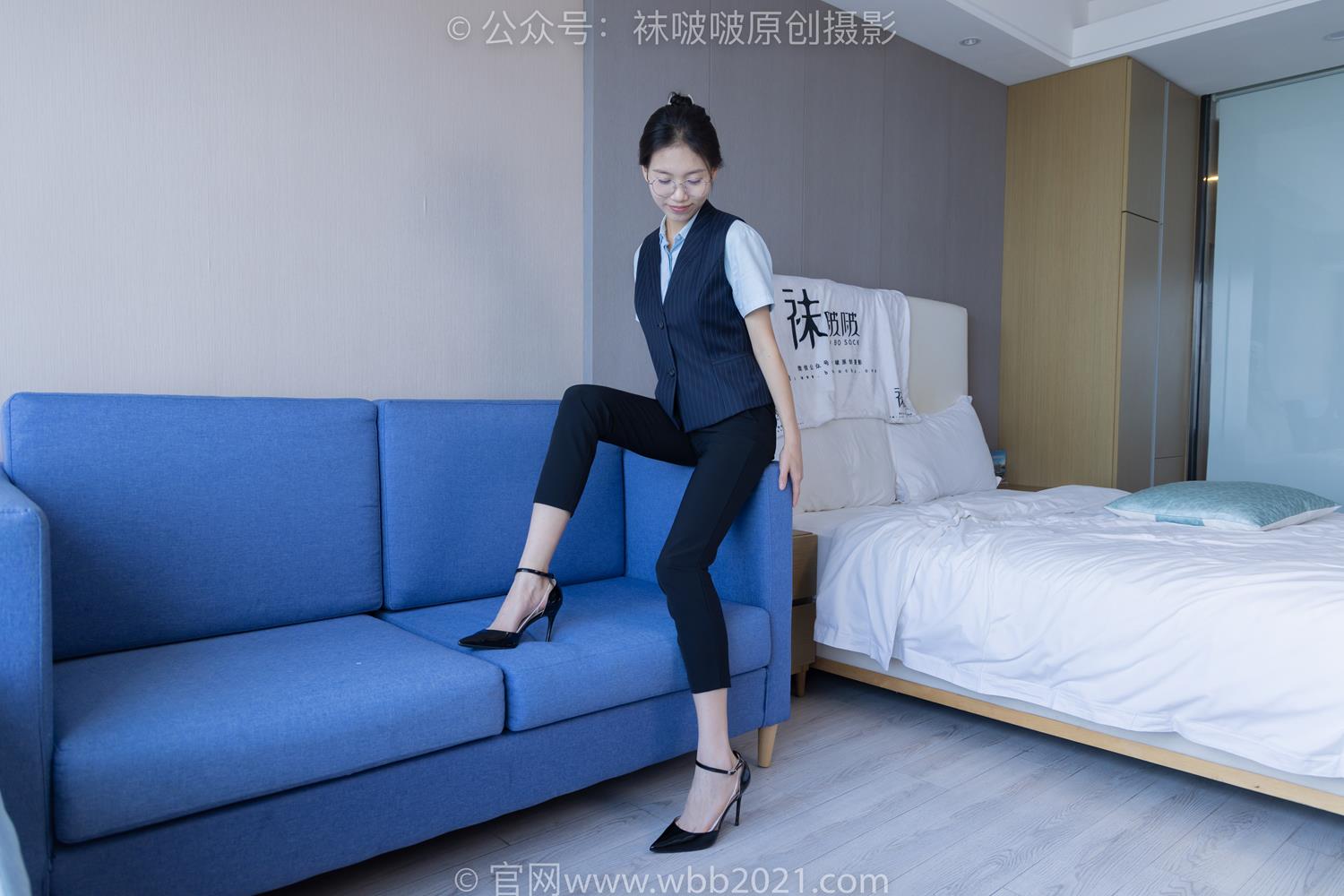 图片[15]-[BoBoSocks袜啵啵]NO.413 芝士-高跟鞋、白色吊带船袜、银行制服[145P] – 速更版-美库