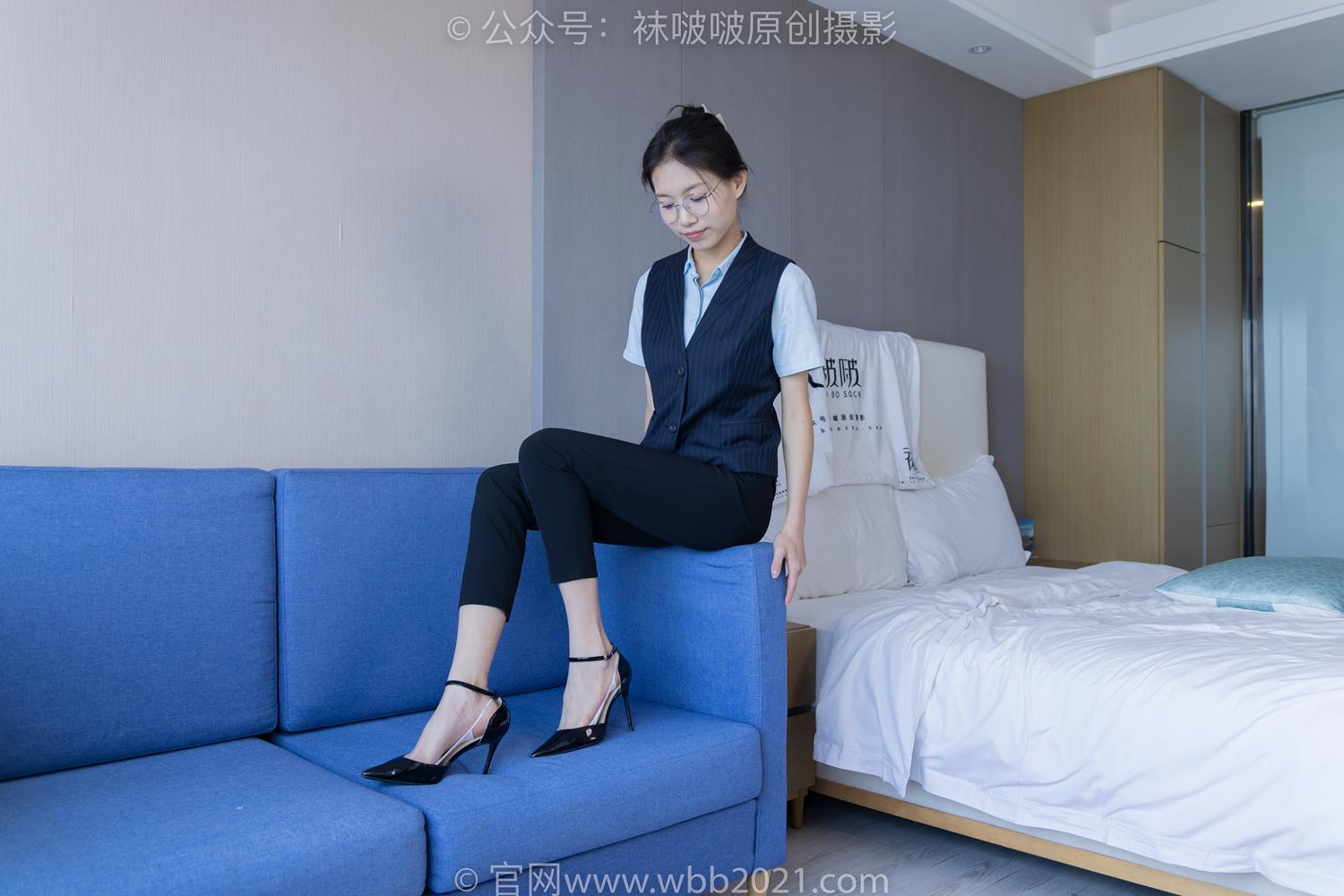 图片[16]-[BoBoSocks袜啵啵]NO.413 芝士-高跟鞋、白色吊带船袜、银行制服[145P] – 速更版-美库