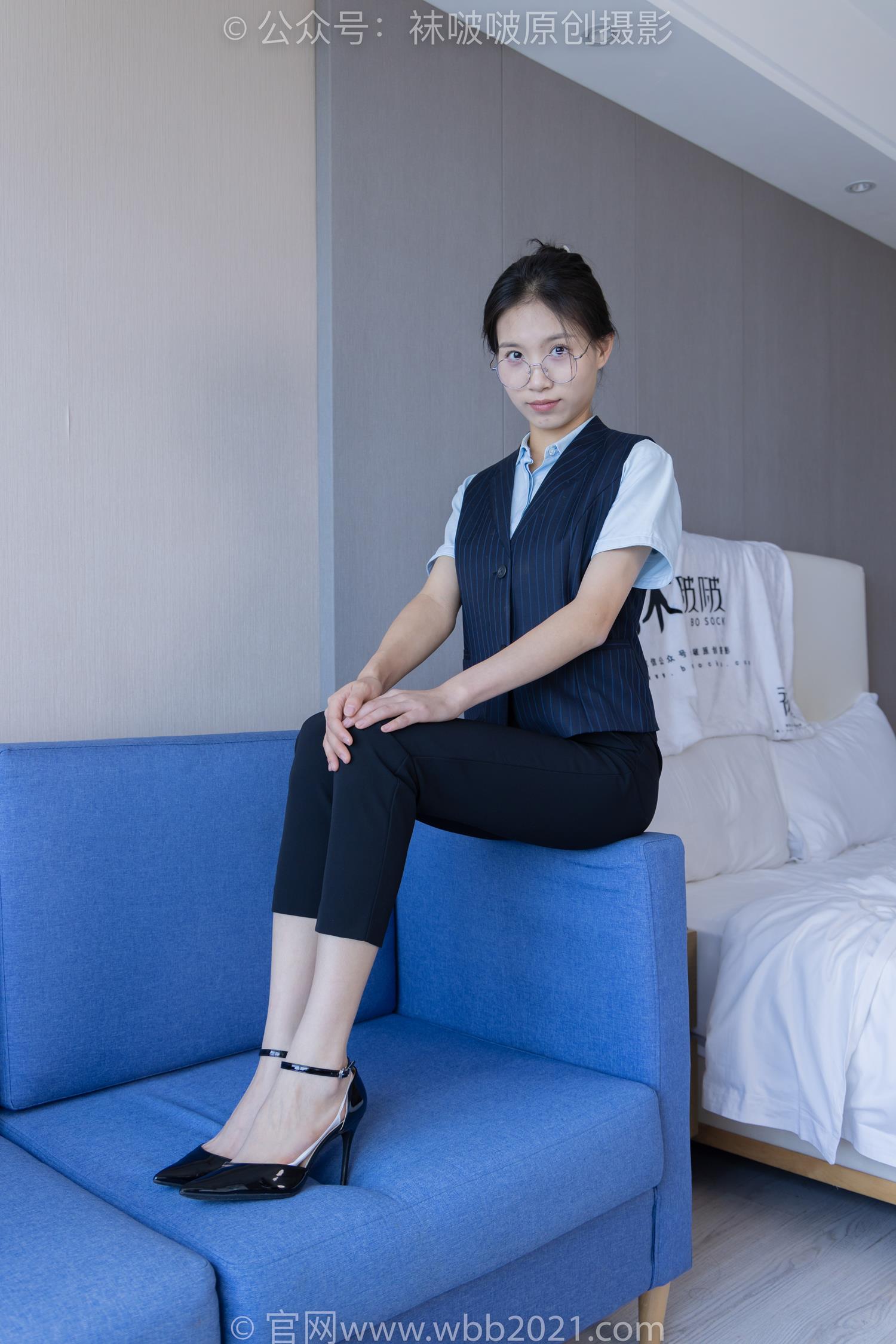 图片[23]-[BoBoSocks袜啵啵]NO.413 芝士-高跟鞋、白色吊带船袜、银行制服[145P] – 速更版-美库