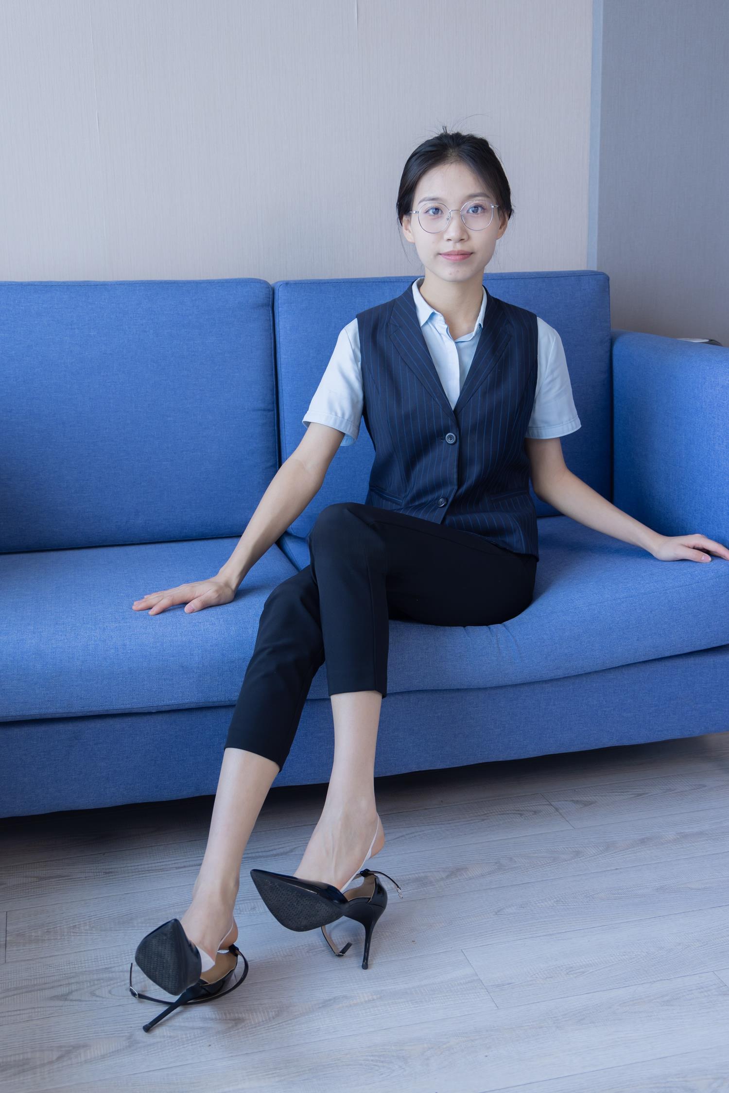 图片[42]-[BoBoSocks袜啵啵]NO.413 芝士-高跟鞋、白色吊带船袜、银行制服[145P] – 速更版-美库