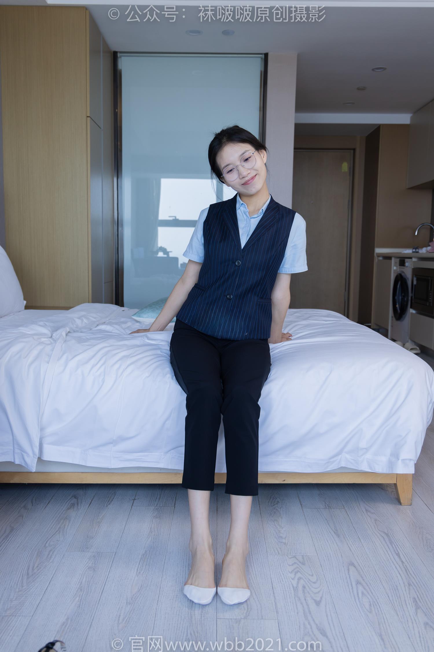 图片[73]-[BoBoSocks袜啵啵]NO.413 芝士-高跟鞋、白色吊带船袜、银行制服[145P] – 速更版-美库