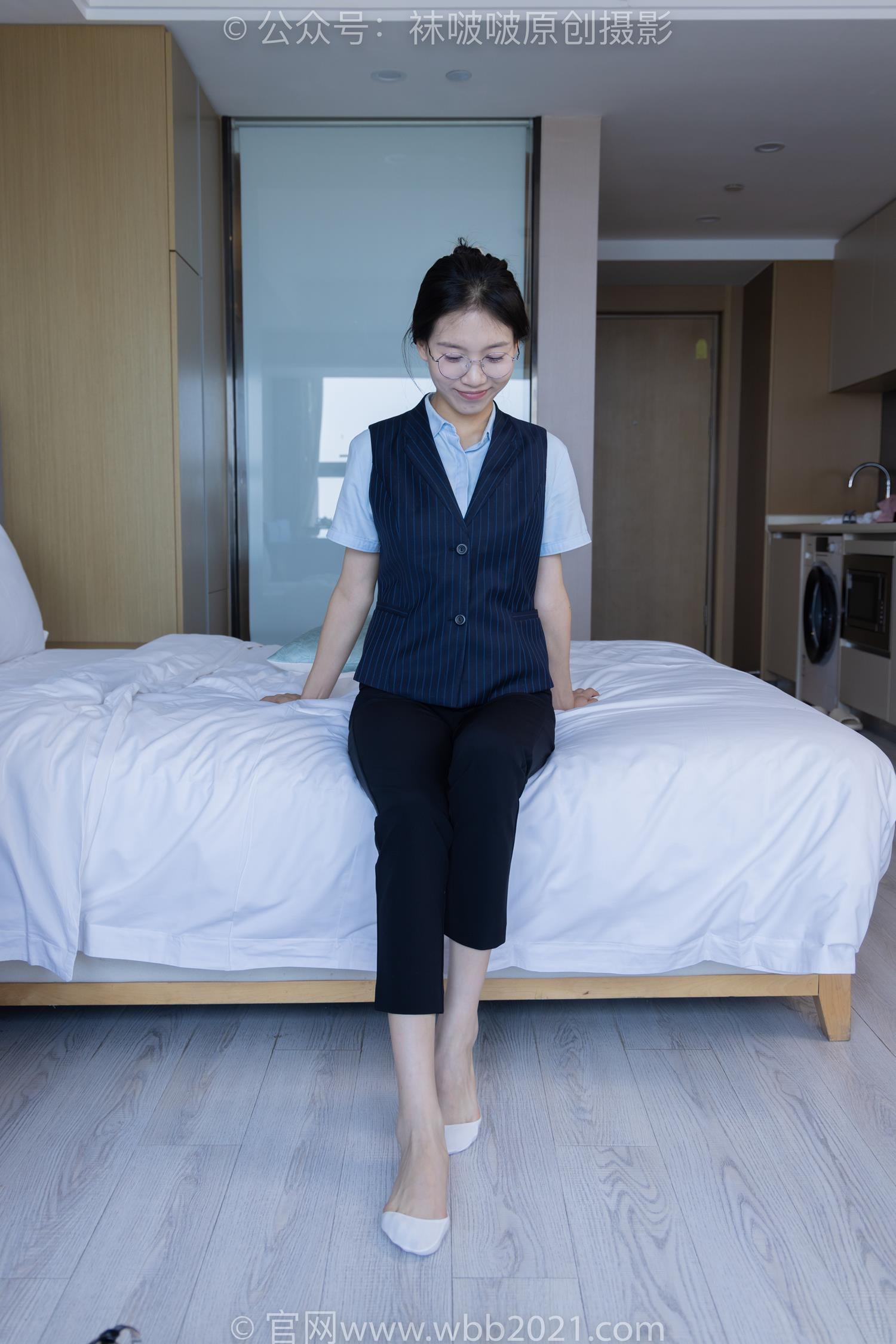 图片[74]-[BoBoSocks袜啵啵]NO.413 芝士-高跟鞋、白色吊带船袜、银行制服[145P] – 速更版-美库