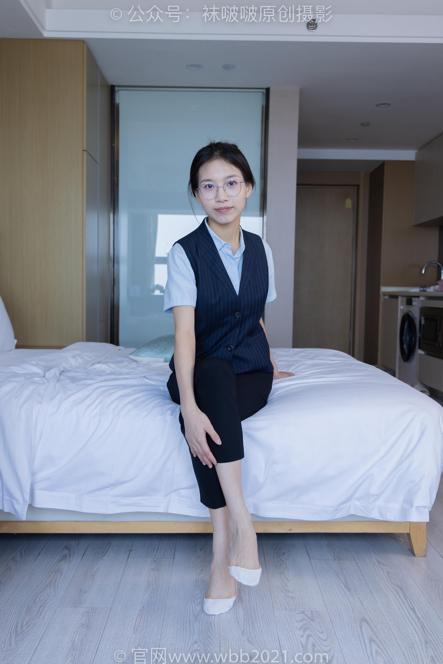 图片[75]-[BoBoSocks袜啵啵]NO.413 芝士-高跟鞋、白色吊带船袜、银行制服[145P] – 速更版-美库