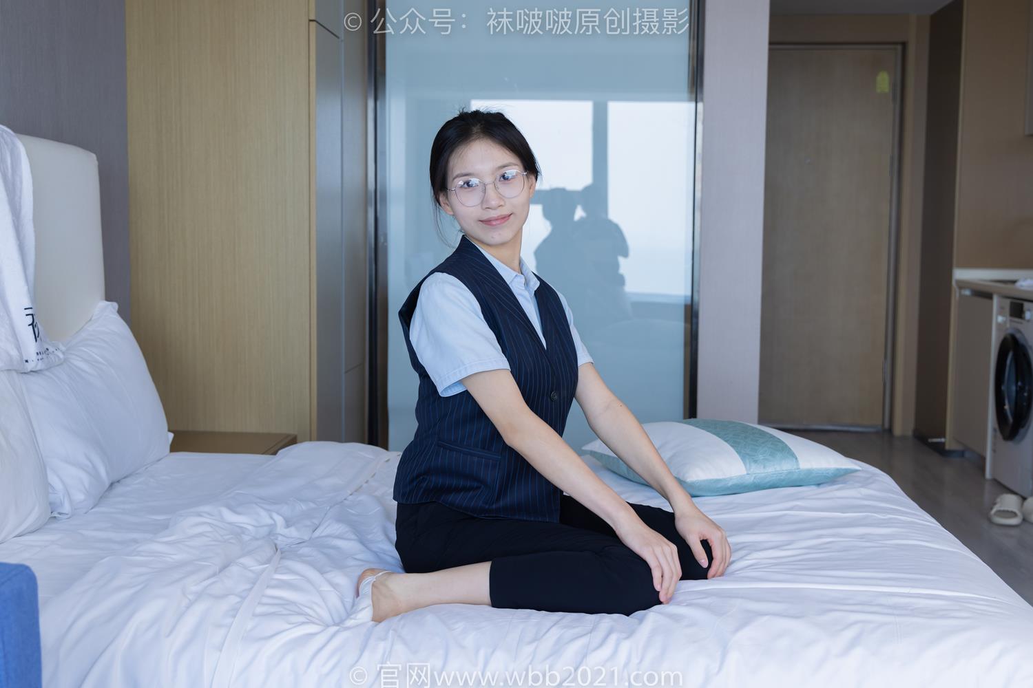 图片[82]-[BoBoSocks袜啵啵]NO.413 芝士-高跟鞋、白色吊带船袜、银行制服[145P] – 速更版-美库