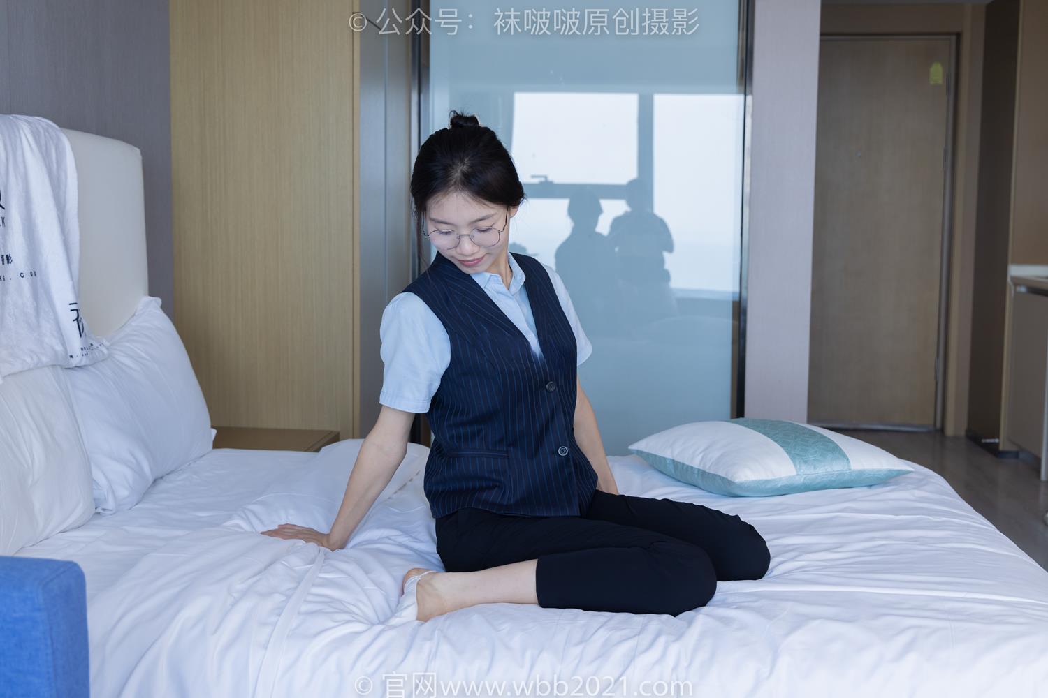 图片[83]-[BoBoSocks袜啵啵]NO.413 芝士-高跟鞋、白色吊带船袜、银行制服[145P] – 速更版-美库