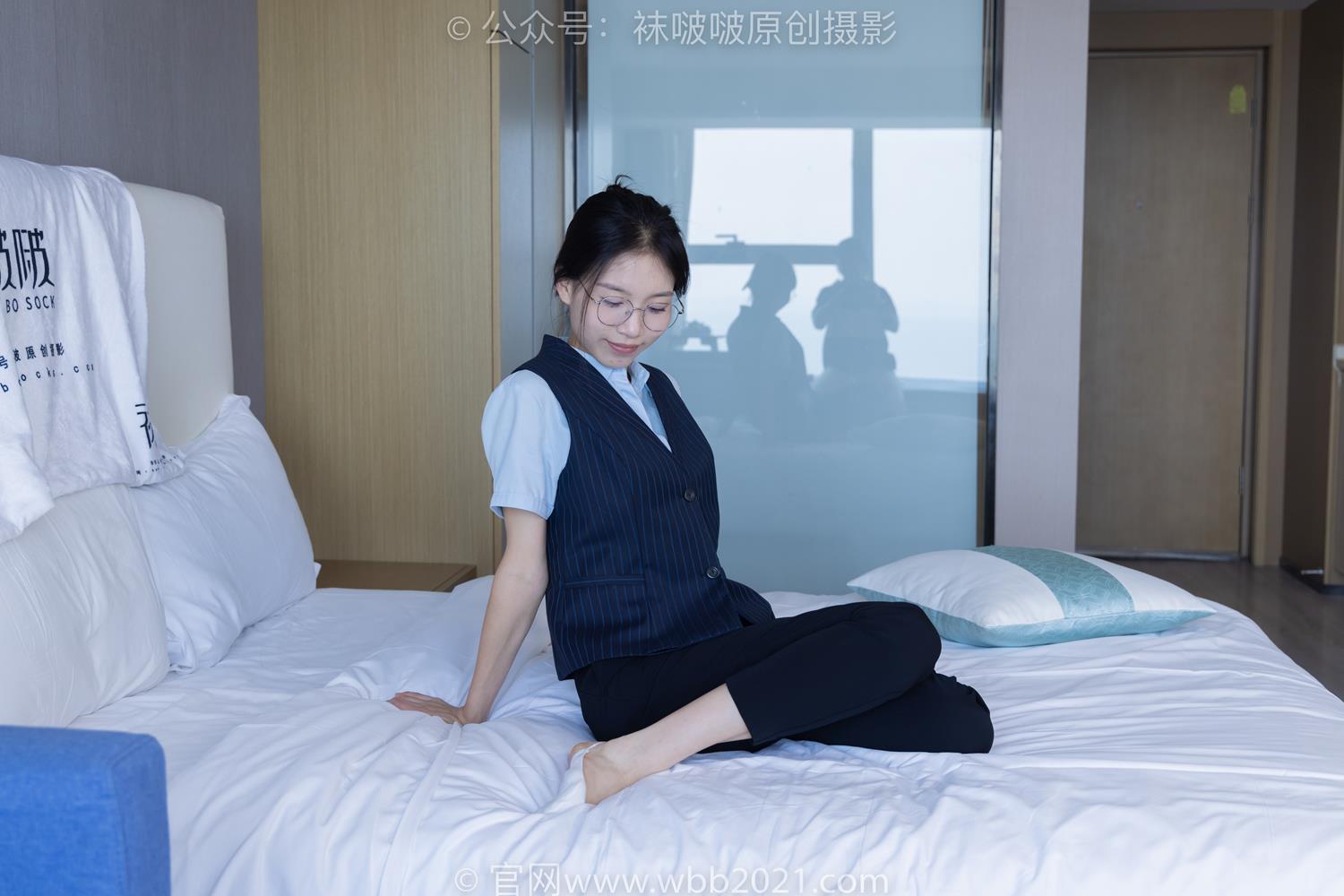 图片[85]-[BoBoSocks袜啵啵]NO.413 芝士-高跟鞋、白色吊带船袜、银行制服[145P] – 速更版-美库