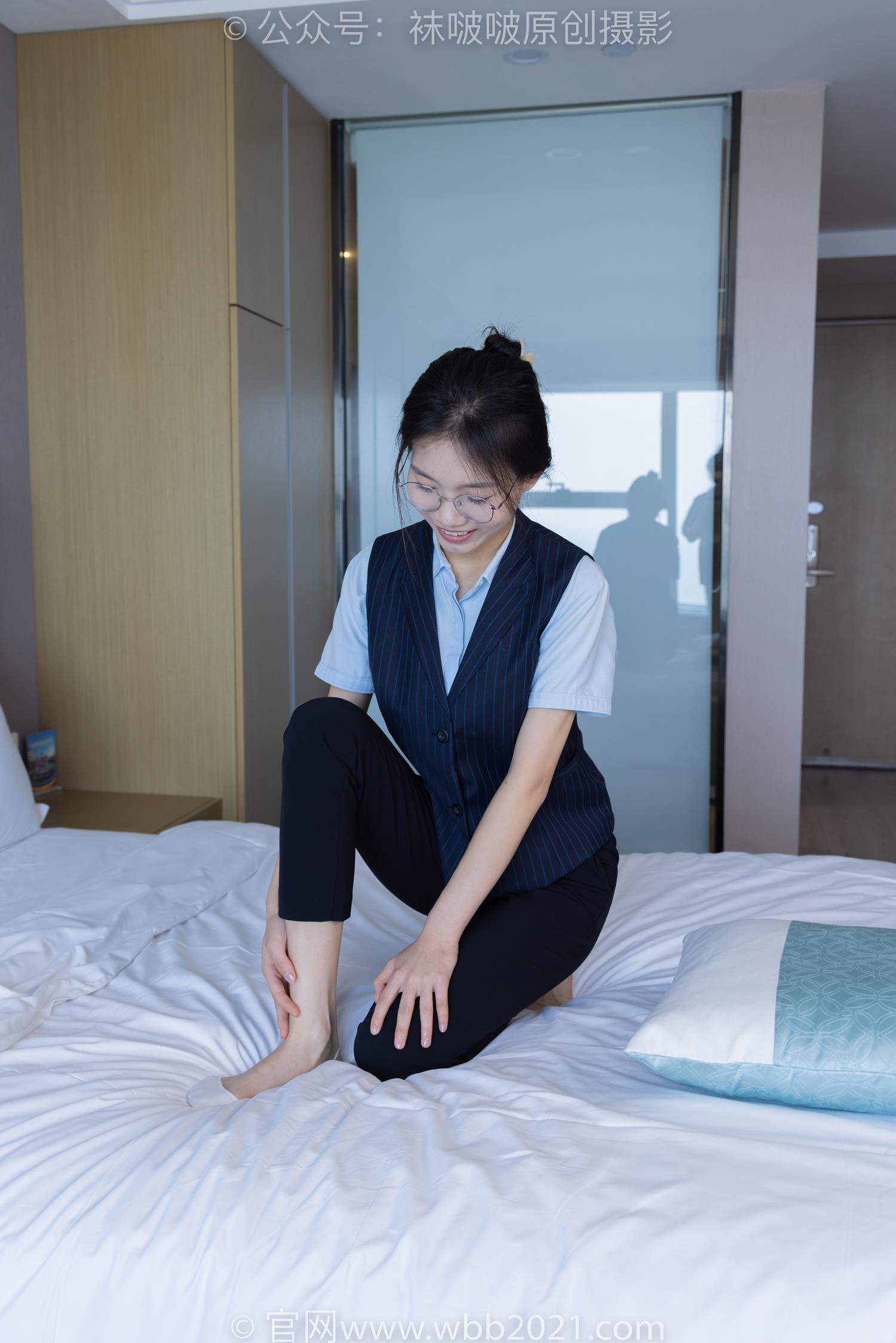 图片[97]-[BoBoSocks袜啵啵]NO.413 芝士-高跟鞋、白色吊带船袜、银行制服[145P] – 速更版-美库