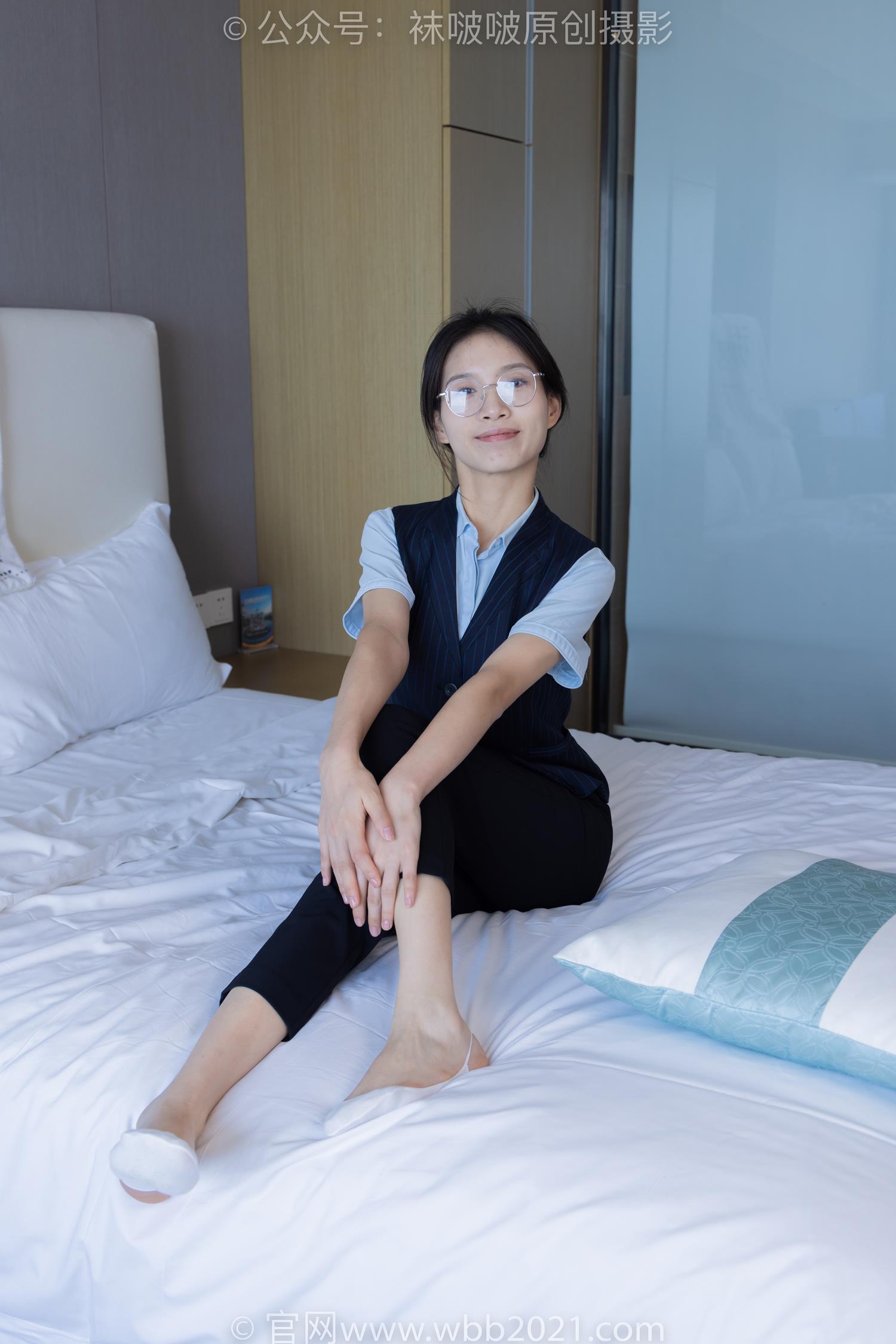 图片[108]-[BoBoSocks袜啵啵]NO.413 芝士-高跟鞋、白色吊带船袜、银行制服[145P] – 速更版-美库