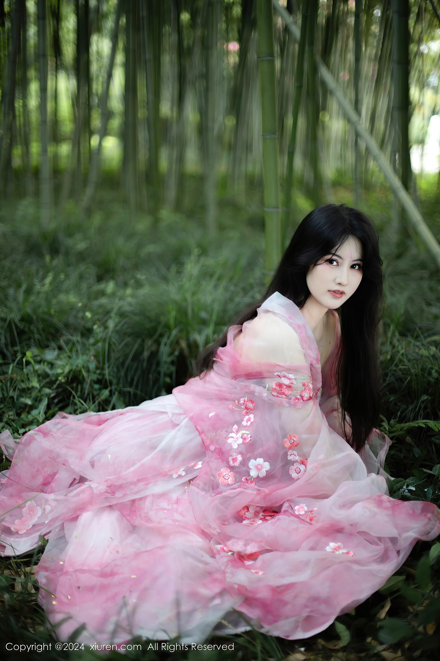 图片[19]-[Xiuren秀人网]2024.09.02 NO.9100 诗诗kiki 花花世界不必当真 [34+1P] – 速更版-美库