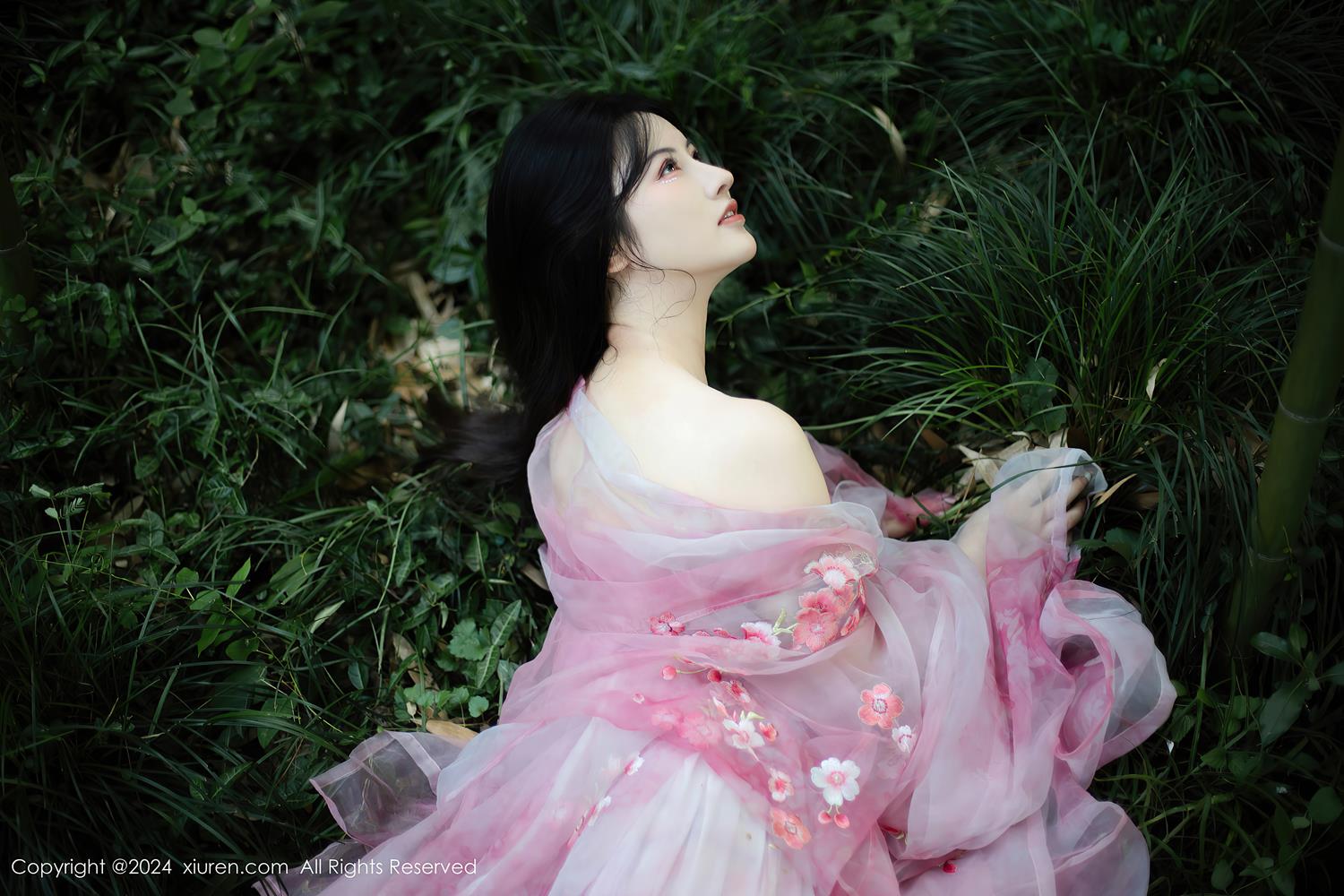 图片[20]-[Xiuren秀人网]2024.09.02 NO.9100 诗诗kiki 花花世界不必当真 [34+1P] – 速更版-美库