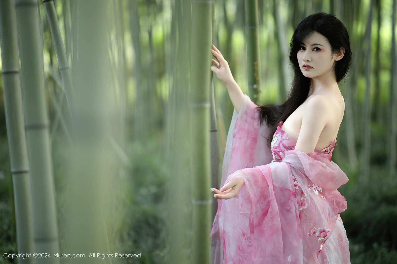 图片[26]-[Xiuren秀人网]2024.09.02 NO.9100 诗诗kiki 花花世界不必当真 [34+1P] – 速更版-美库