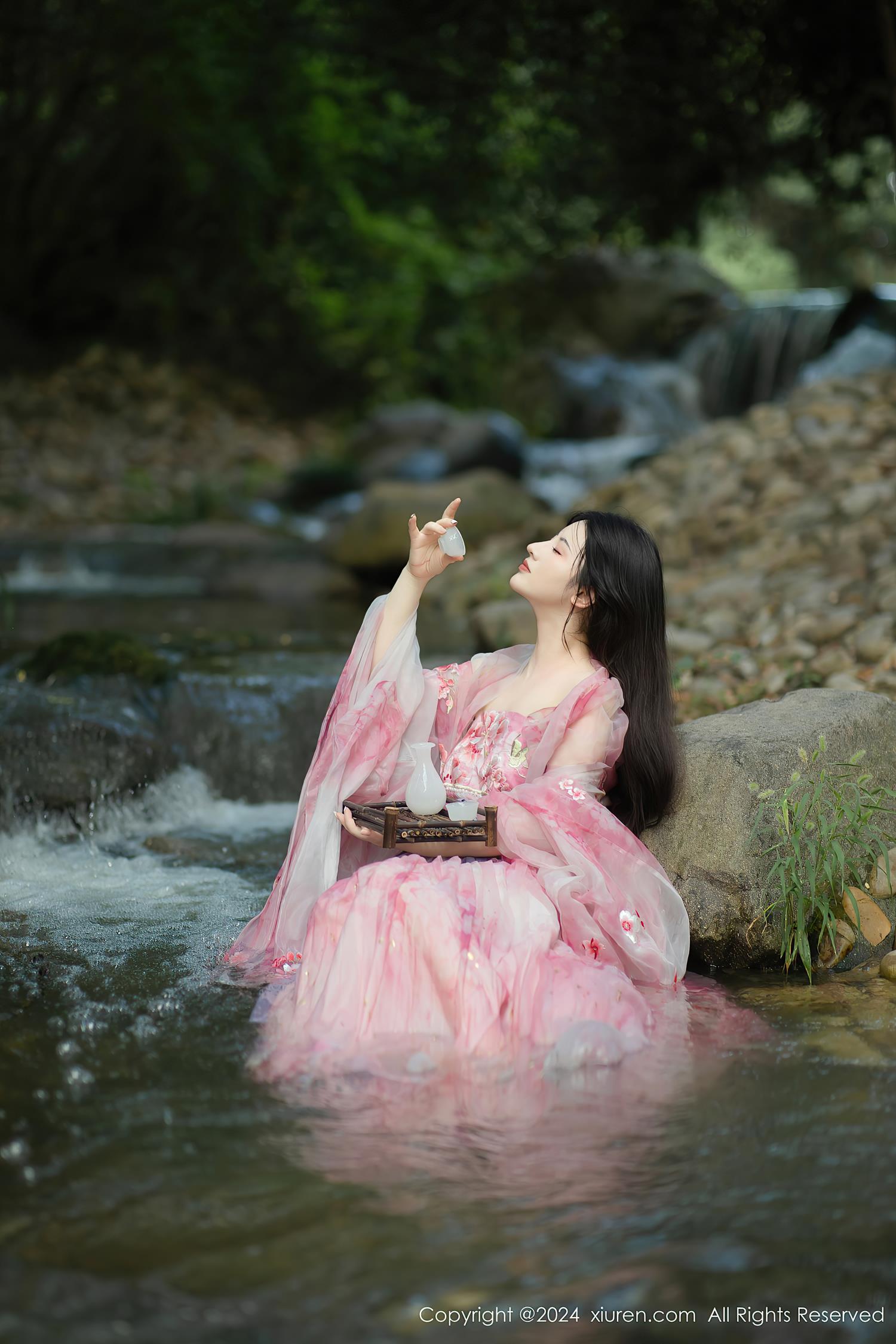 图片[31]-[Xiuren秀人网]2024.09.02 NO.9100 诗诗kiki 花花世界不必当真 [34+1P] – 速更版-美库