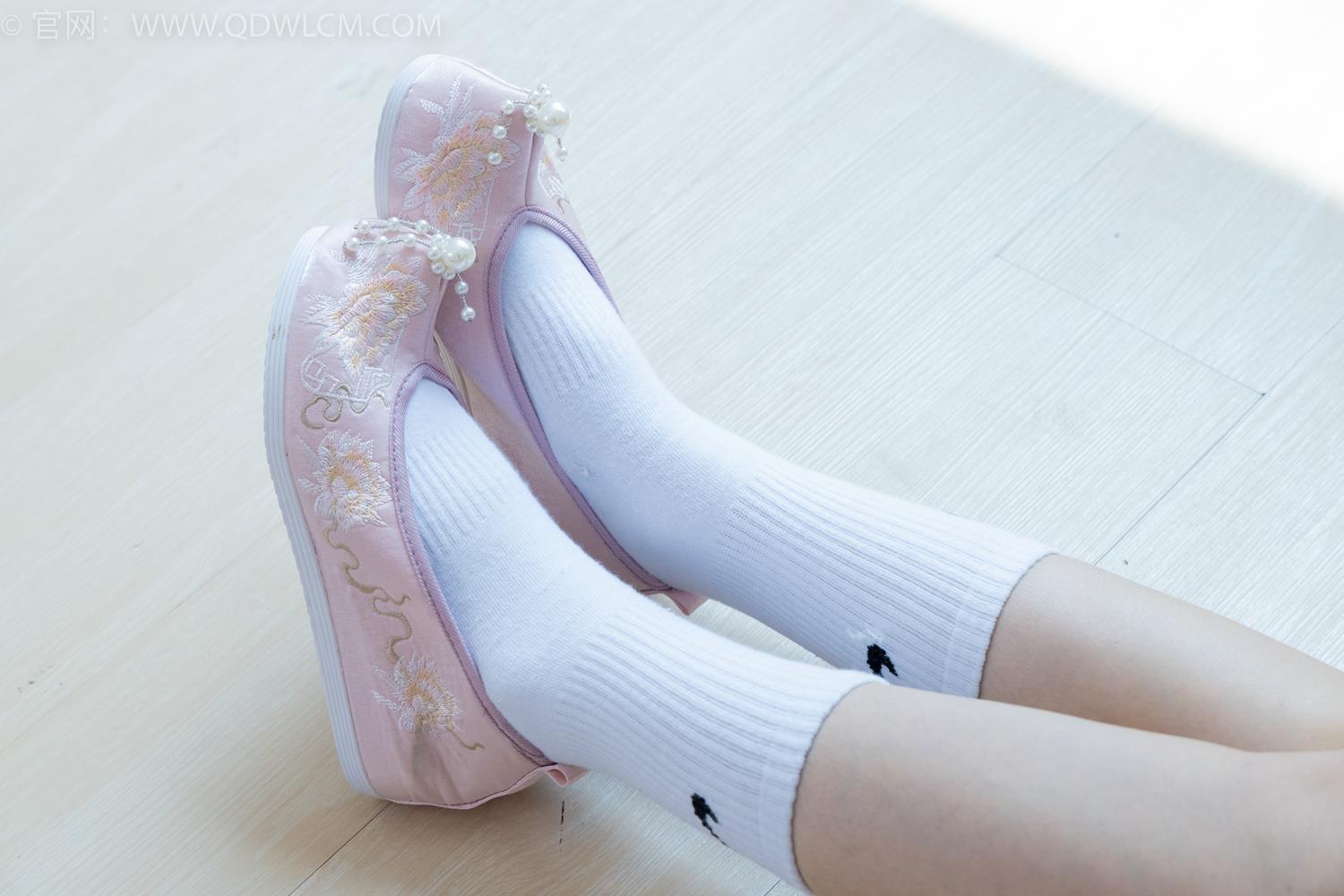 图片[23]-物恋传媒 NO.2050 菜菜-枫叶黄[150P] – 速更版-美库